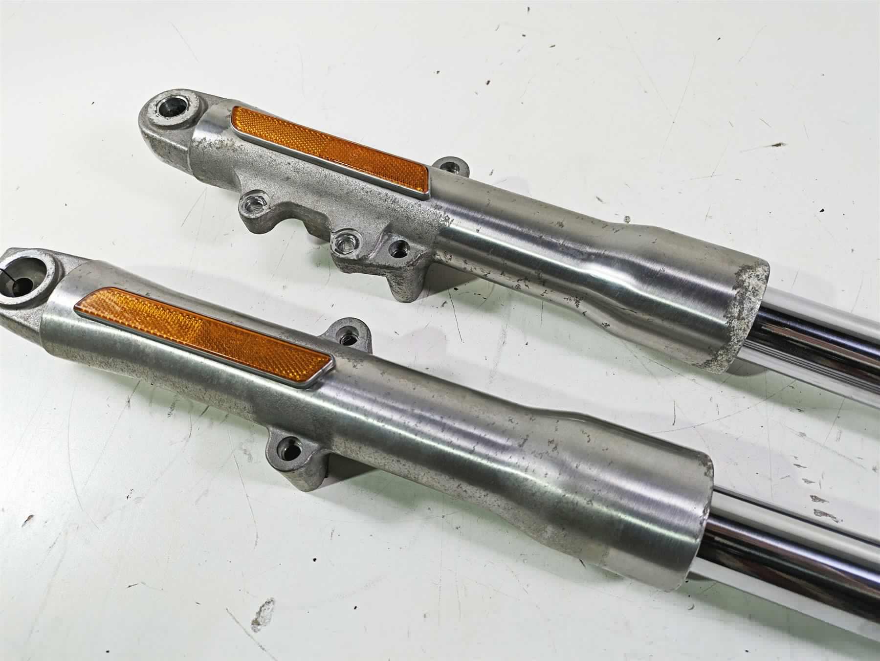 2012 Harley FLD Dyna Switchback Front Fork Leg Set 41mm 45400024 45400023 {{ shop.shopifyCountryName }} - Mototech271