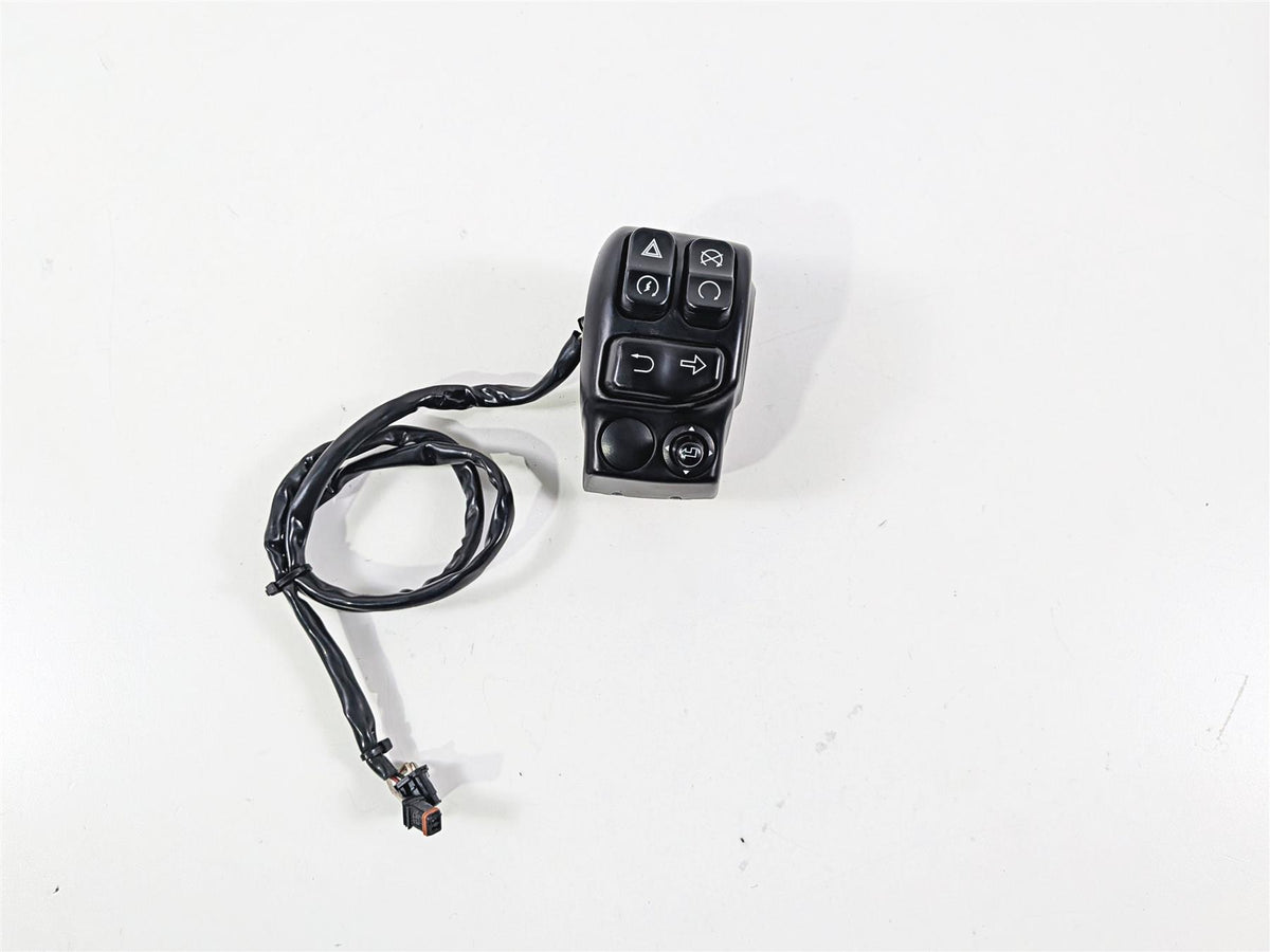 2020 Harley Touring FLTRK Road Glide Right Hand Control Switch Boom Gts 71500501 {{ shop.shopifyCountryName }} - Mototech271
