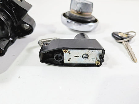 2006 Yamaha XVZ1300 Royal Star Ignition Switch Key Gas Cap Lock Set 1D6-82501-00-00 {{ shop.shopifyCountryName }} - Mototech271