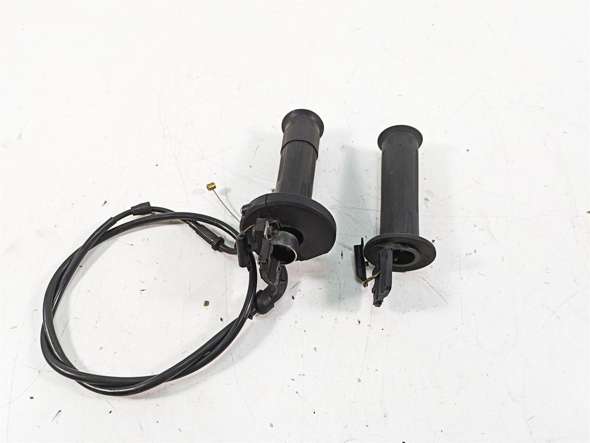 2007 BMW R1200GS K255 Adv Heated Hand Grips Throttle Cable Set 61317727067 {{ shop.shopifyCountryName }} - Mototech271