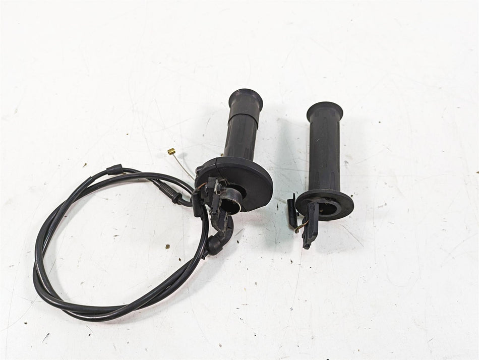 2007 BMW R1200GS K255 Adv Heated Hand Grips Throttle Cable Set 61317727067 {{ shop.shopifyCountryName }} - Mototech271