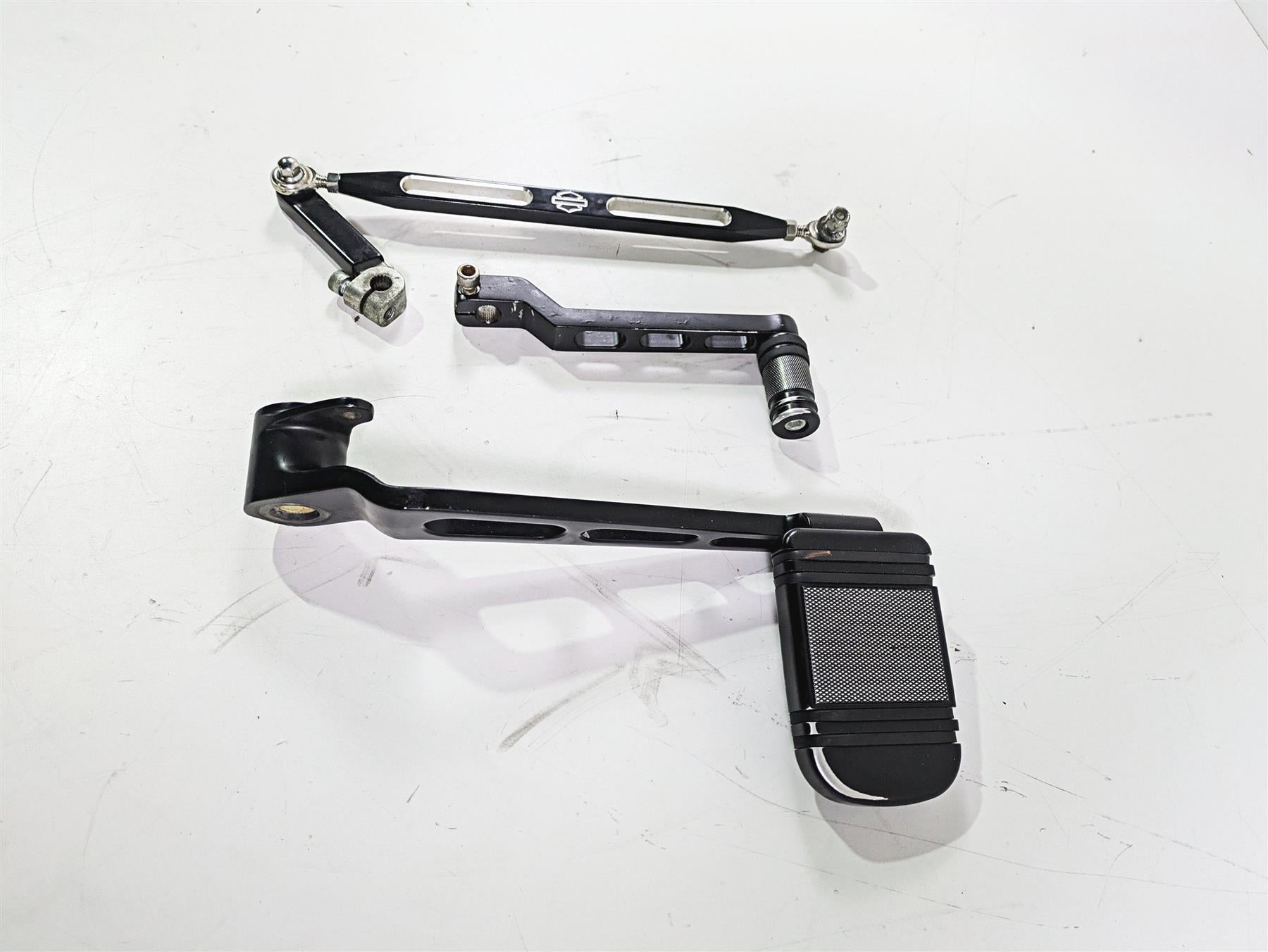 2008 Harley FLSTSB Cross Bones Diamond Black Brake Pedal & Shifter 46718-08 {{ shop.shopifyCountryName }} - Mototech271