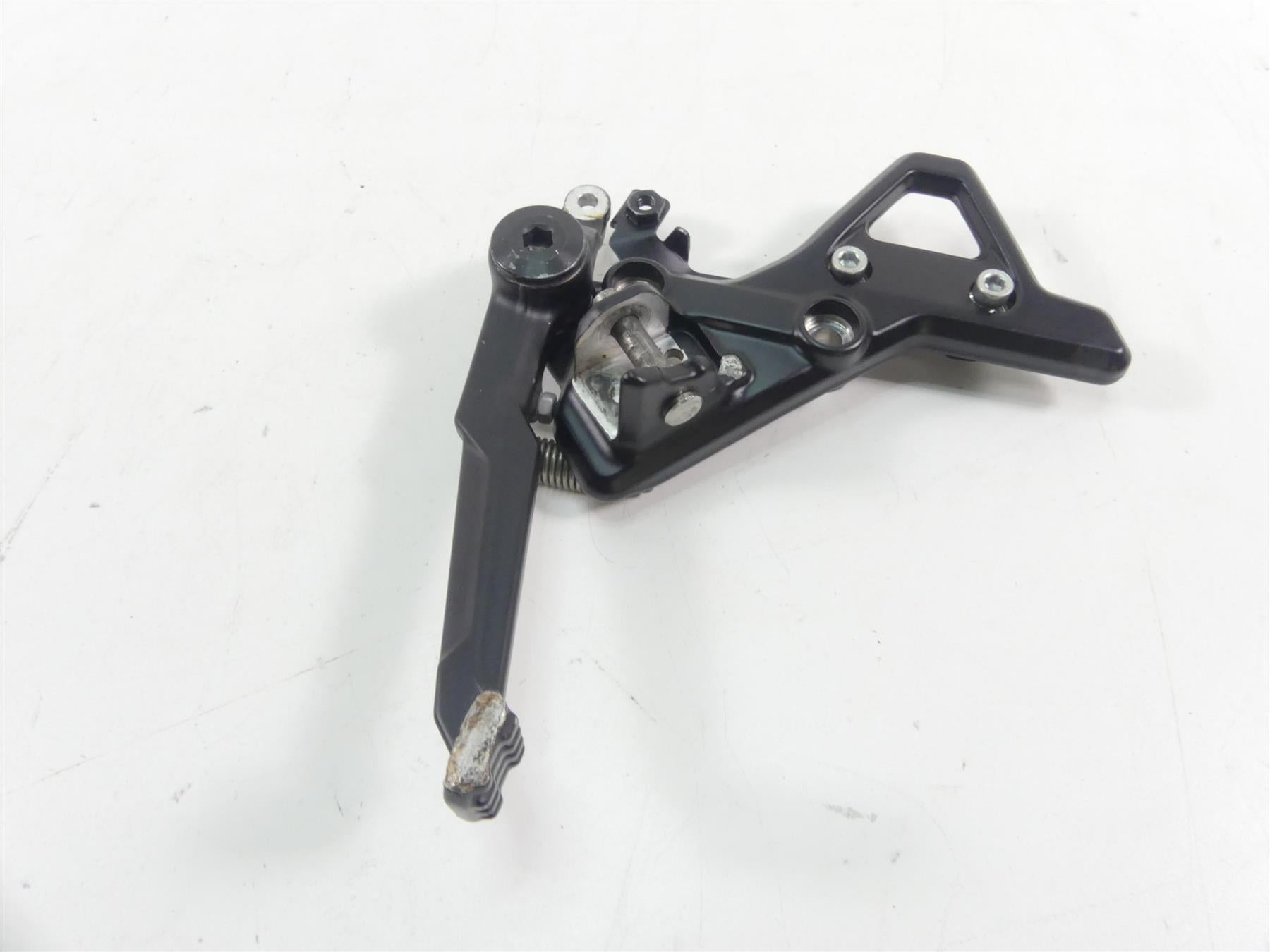 2022 Indian FTR1200 S Right Foot Peg Mount & Brake Pedal Set 5143344 3515138 {{ shop.shopifyCountryName }} - Mototech271