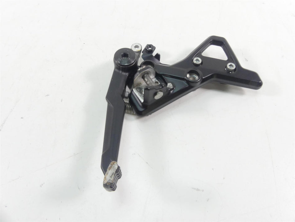 2022 Indian FTR1200 S Right Foot Peg Mount & Brake Pedal Set 5143344 3515138 {{ shop.shopifyCountryName }} - Mototech271