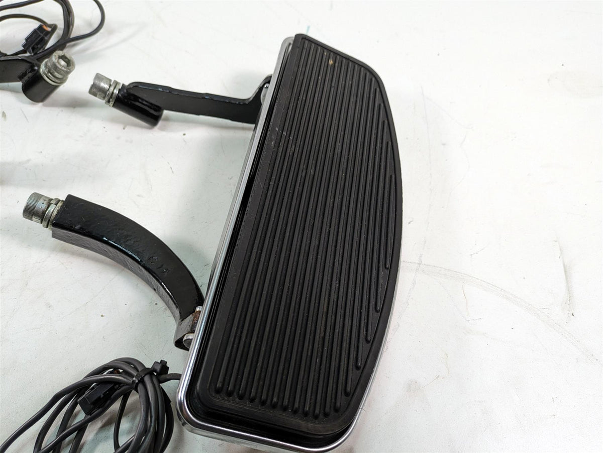 2006 Harley Touring FLHTCUI Electra Glide Front Floorboard Set 50622-83 50518-83 {{ shop.shopifyCountryName }} - Mototech271