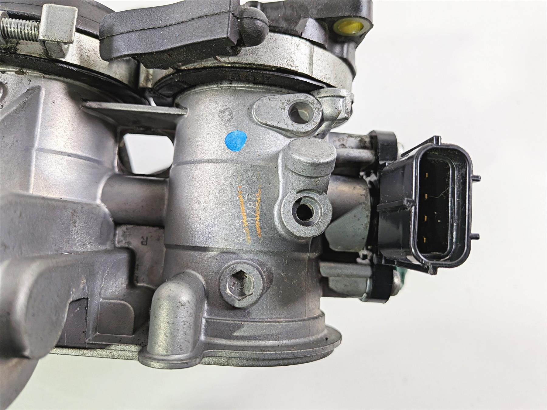 2008 Yamaha YZF R1 RN19 Mikuni Throttle Body Injectors & Wiring 4C8-13750-20-00 {{ shop.shopifyCountryName }} - Mototech271