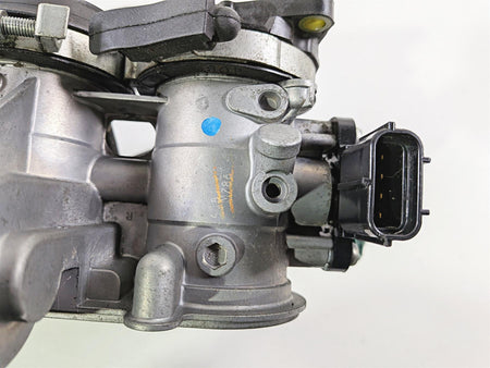 2008 Yamaha YZF R1 RN19 Mikuni Throttle Body Injectors & Wiring 4C8-13750-20-00 {{ shop.shopifyCountryName }} - Mototech271