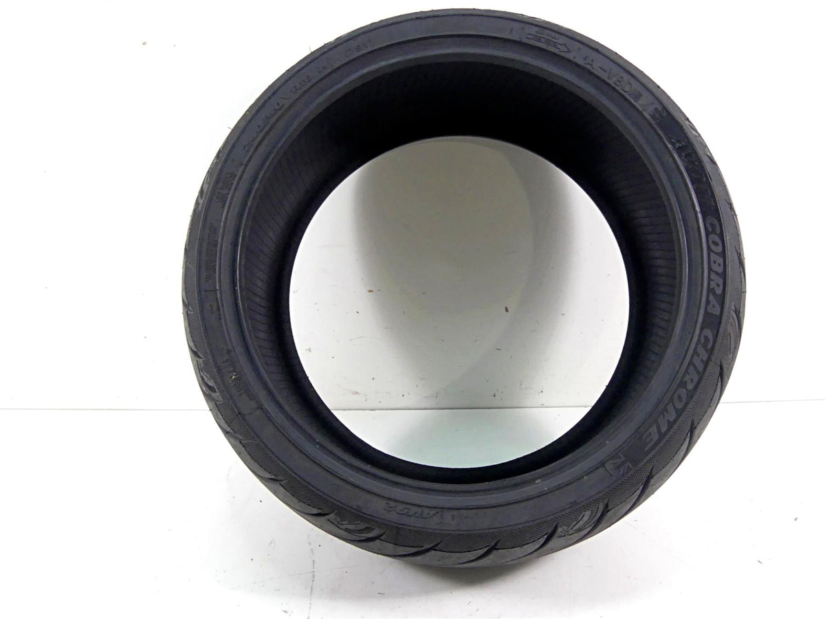 Used Rear Motorcycle Tire Avon Cobra AV92 240/40VR18 4120211 {{ shop.shopifyCountryName }} - Mototech271