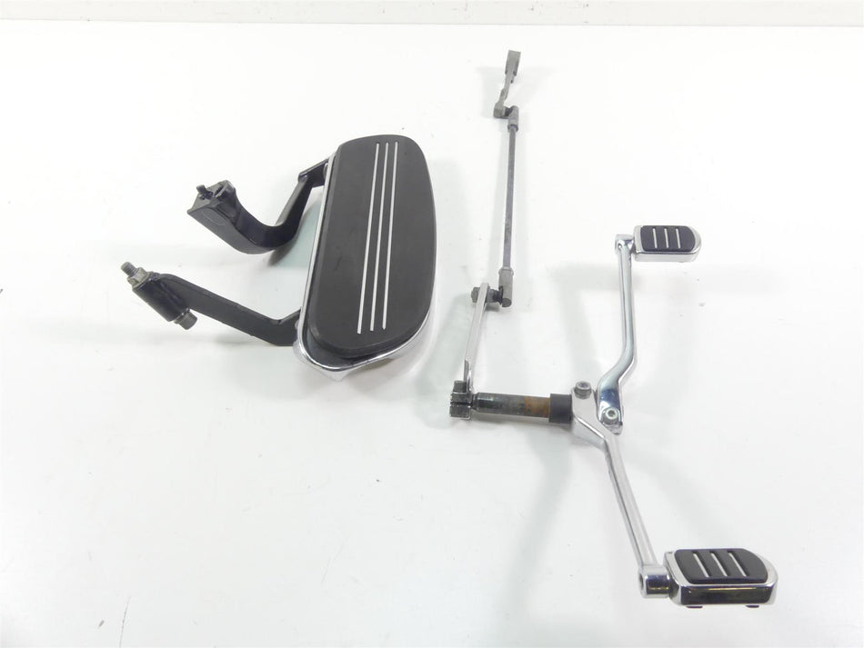 2013 Harley Touring FLHX Street Glide Left Front Floor Board & Shifter 50688-04 {{ shop.shopifyCountryName }} - Mototech271