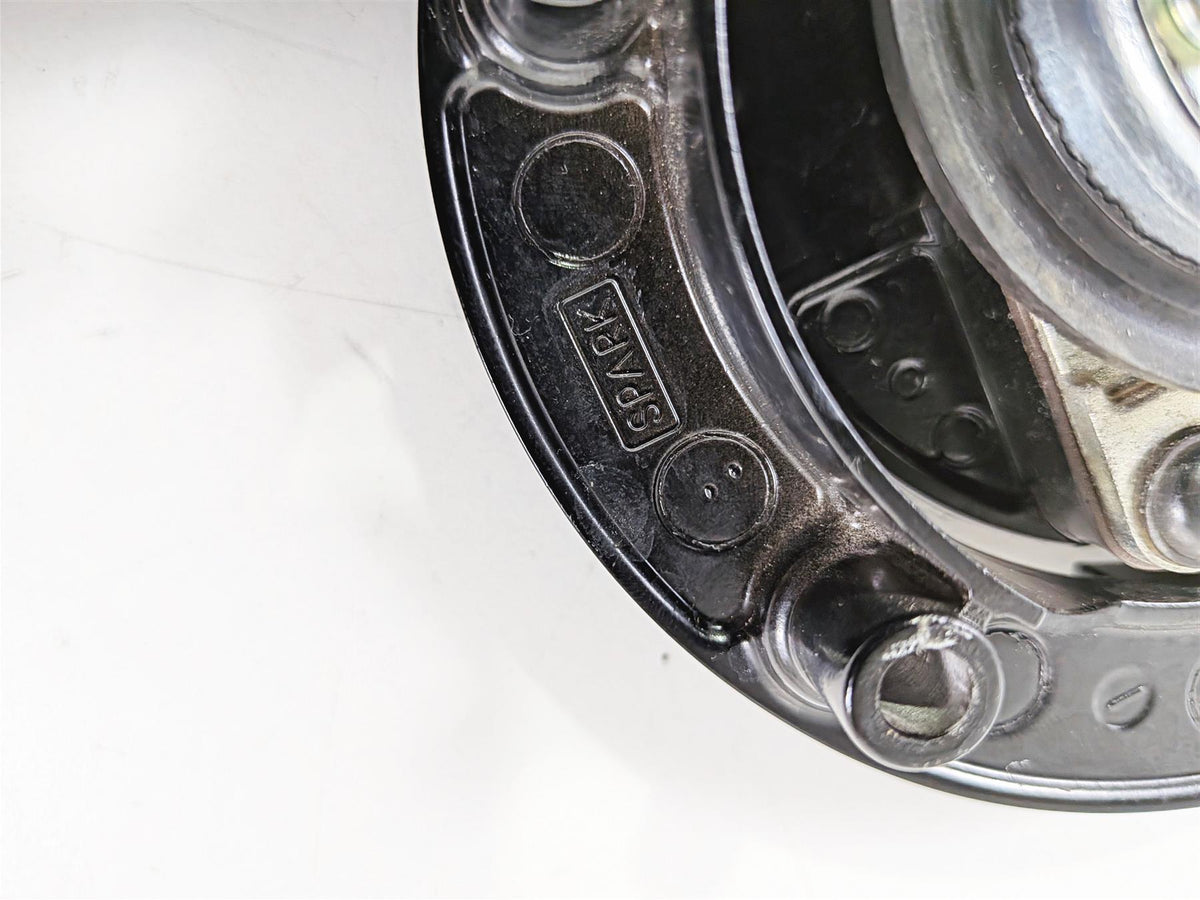 2020 Indian Challenger Limited Black Keyless Fuel Gas Cap Lid Set 2522356-Mototech271