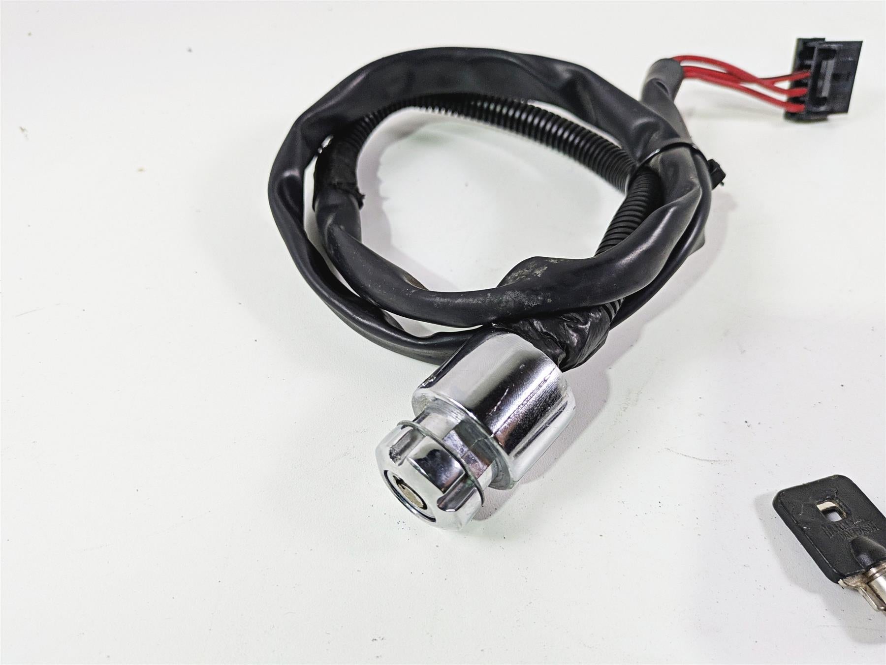 2008 Harley FXCWC Softail Rocker Ignition Switch Key Lock Set - Read 71792-08 {{ shop.shopifyCountryName }} - Mototech271