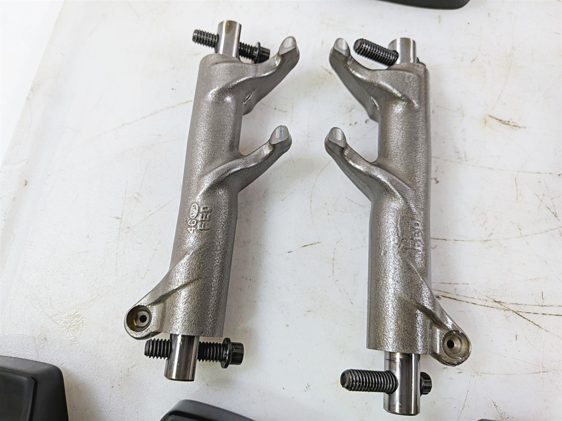 2024 Harley Softail FXLRST Low Rider Rocker Arm Box Valve Cover M8 Set 25701603 {{ shop.shopifyCountryName }} - Mototech271