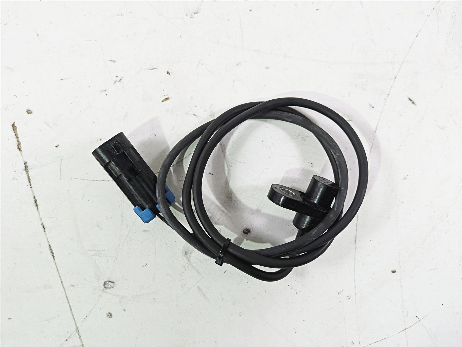 2012 Victory Cross Country Front Abs Wheel Speed Brake Sensor 4013251 {{ shop.shopifyCountryName }} - Mototech271