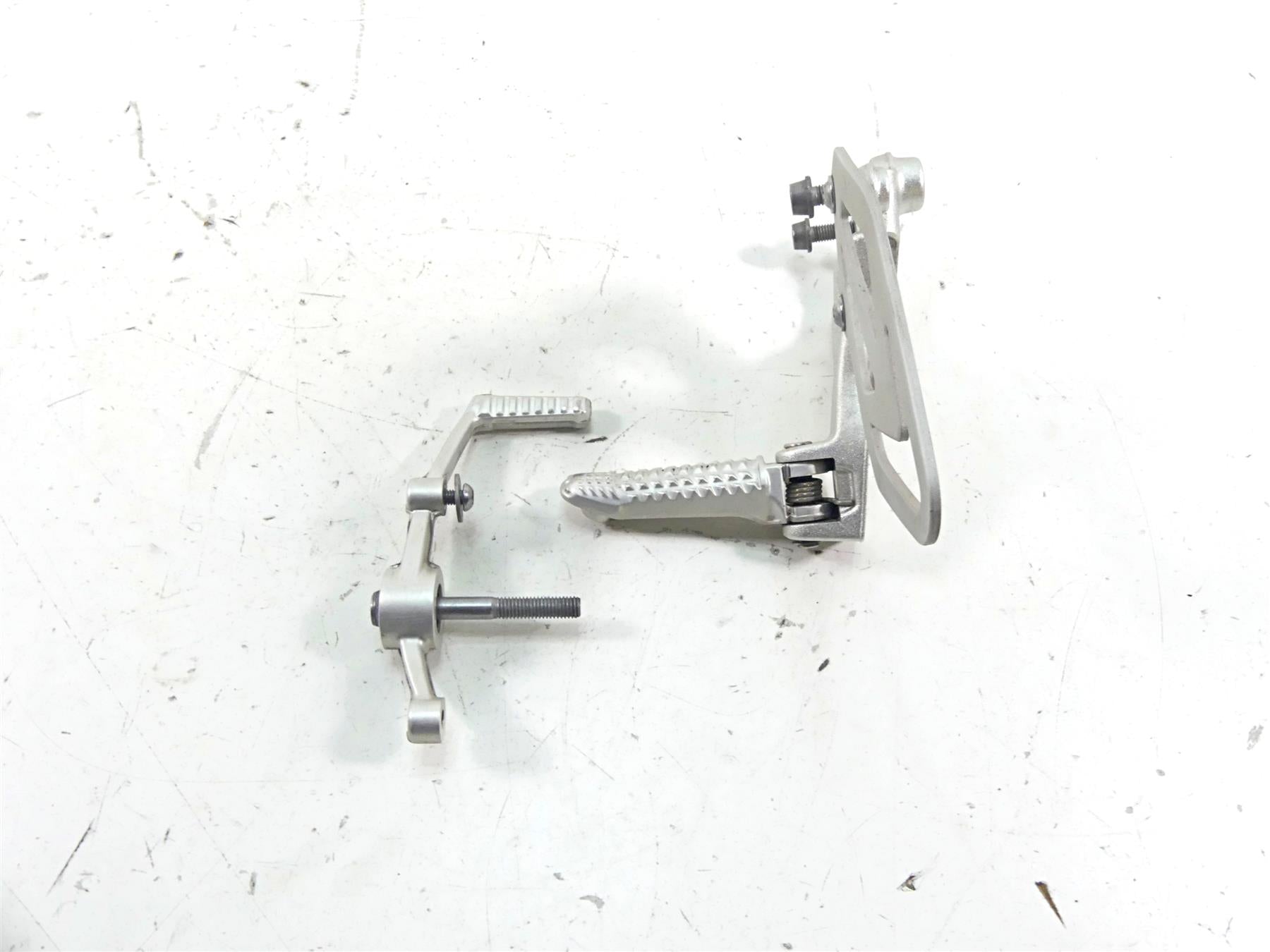 2018 BMW S1000RR K46 Left Foot Peg Set & Shifter Shift Lever 46717728307 {{ shop.shopifyCountryName }} - Mototech271
