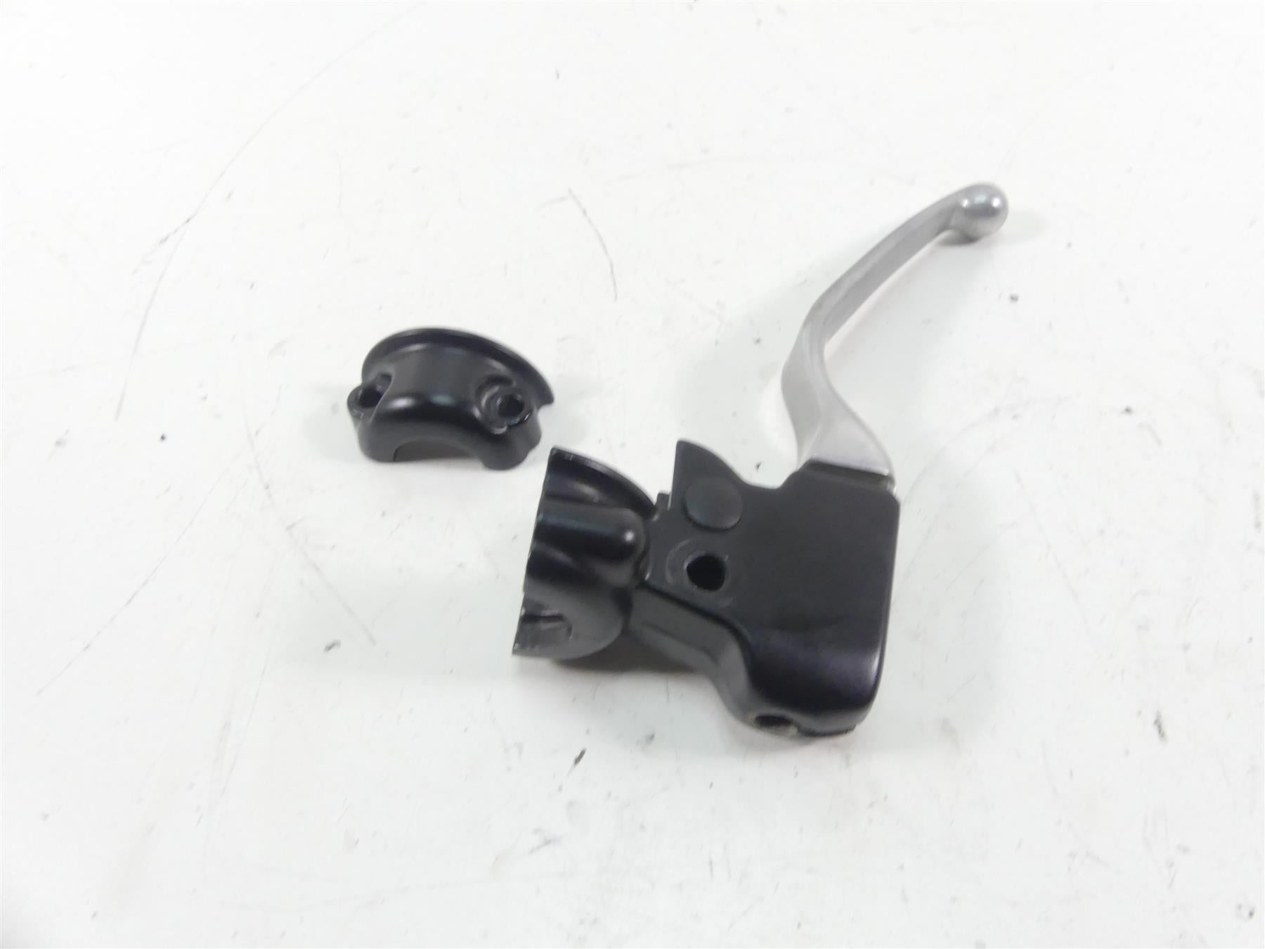 2012 Harley Touring FLHTK Electra Glide Clutch Perch & Lever 38700-08A {{ shop.shopifyCountryName }} - Mototech271