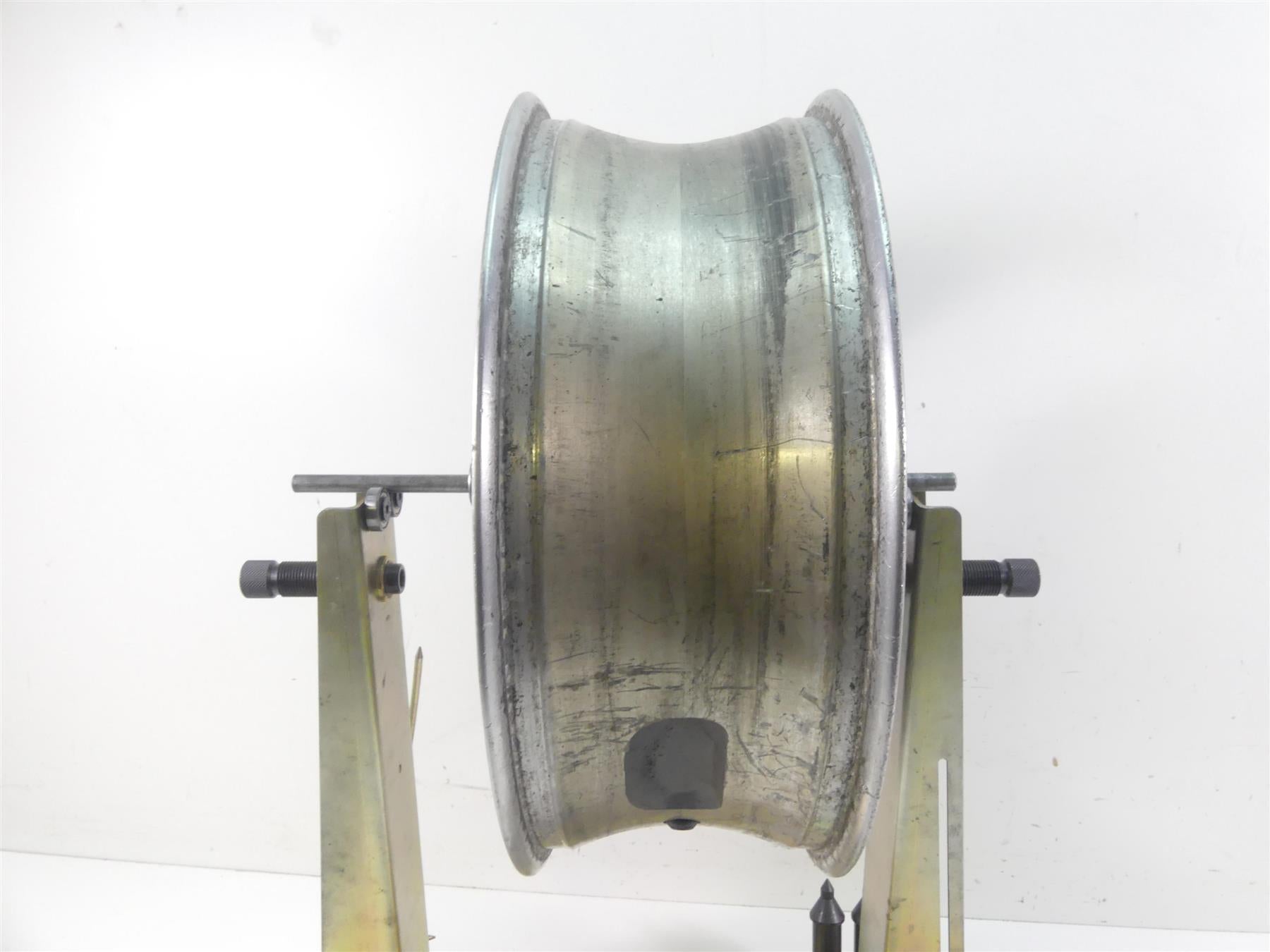 2004 Yamaha XV1700 Road Star Warrior Rear 17x6 Wheel Rim -Read 5PX-25338-02-7B {{ shop.shopifyCountryName }} - Mototech271