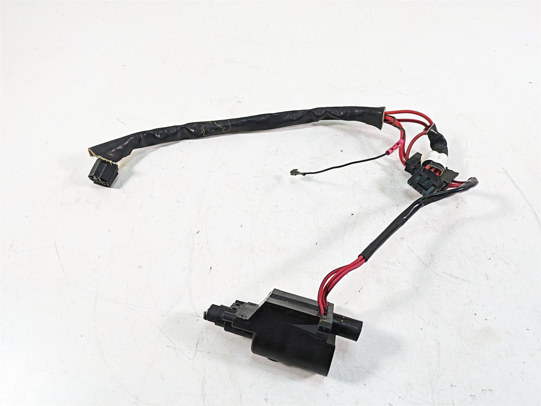 1999 Harley Touring FLHTC Electra Glide Ignition Switch For Parts 71640-99 {{ shop.shopifyCountryName }} - Mototech271