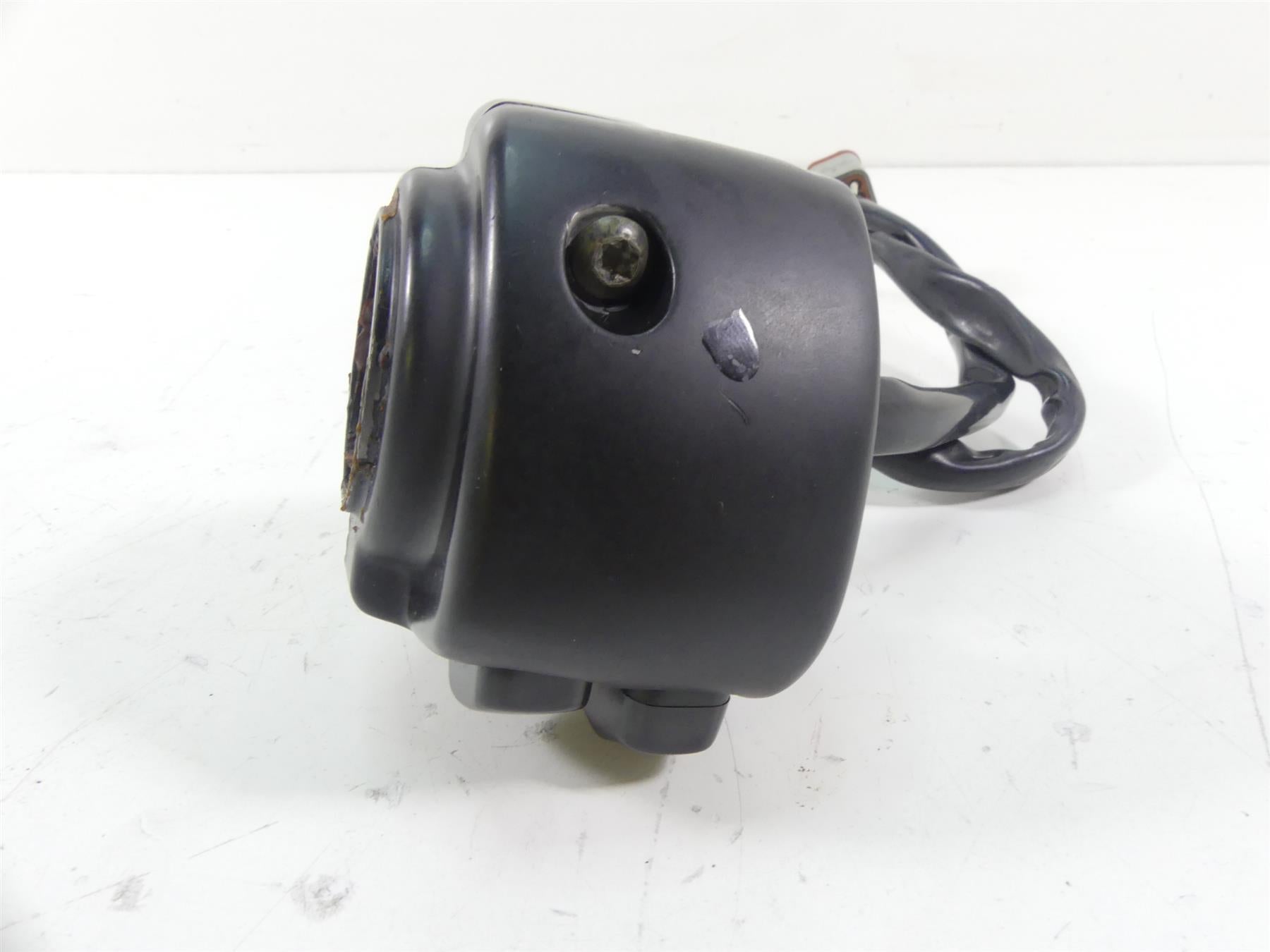 2006 Harley VRSCD Night V Rod Left Blinker Light Horn Control Switch 71682-06A {{ shop.shopifyCountryName }} - Mototech271