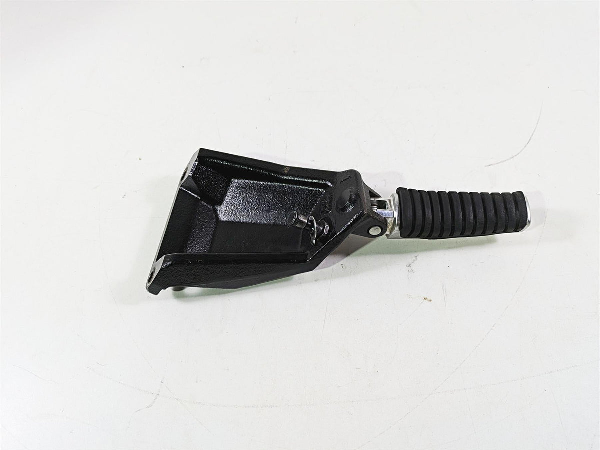 2016 Suzuki M109R VZR1800 Boulevard Left Front Footpeg + Mount 43521-48G01 {{ shop.shopifyCountryName }} - Mototech271