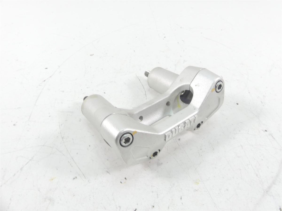 2020 Ducati Multistrada 1260 Enduro Handlebar Holder Riser Clamp 36011792AA {{ shop.shopifyCountryName }} - Mototech271