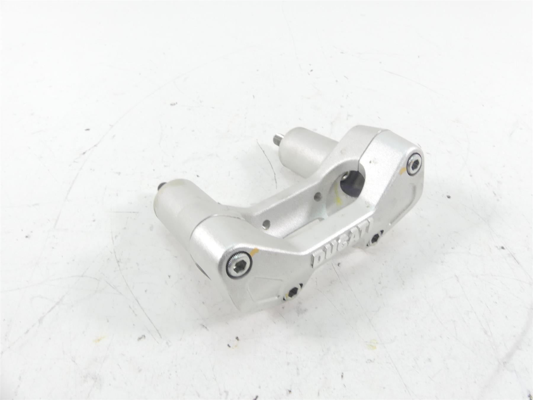 2020 Ducati Multistrada 1260 Enduro Handlebar Holder Riser Clamp 36011792AA {{ shop.shopifyCountryName }} - Mototech271