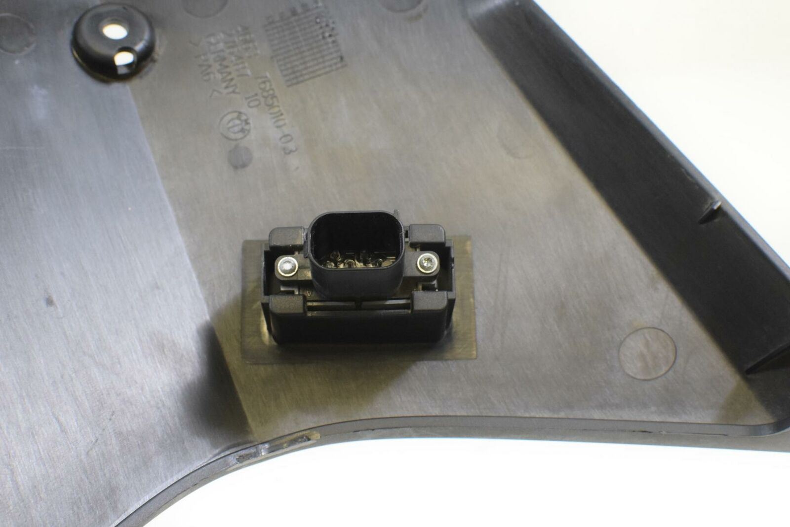 2007 BMW K1200 GT K44 Seat Heater Switch & Cover Panel 46637685010 {{ shop.shopifyCountryName }} - Mototech271