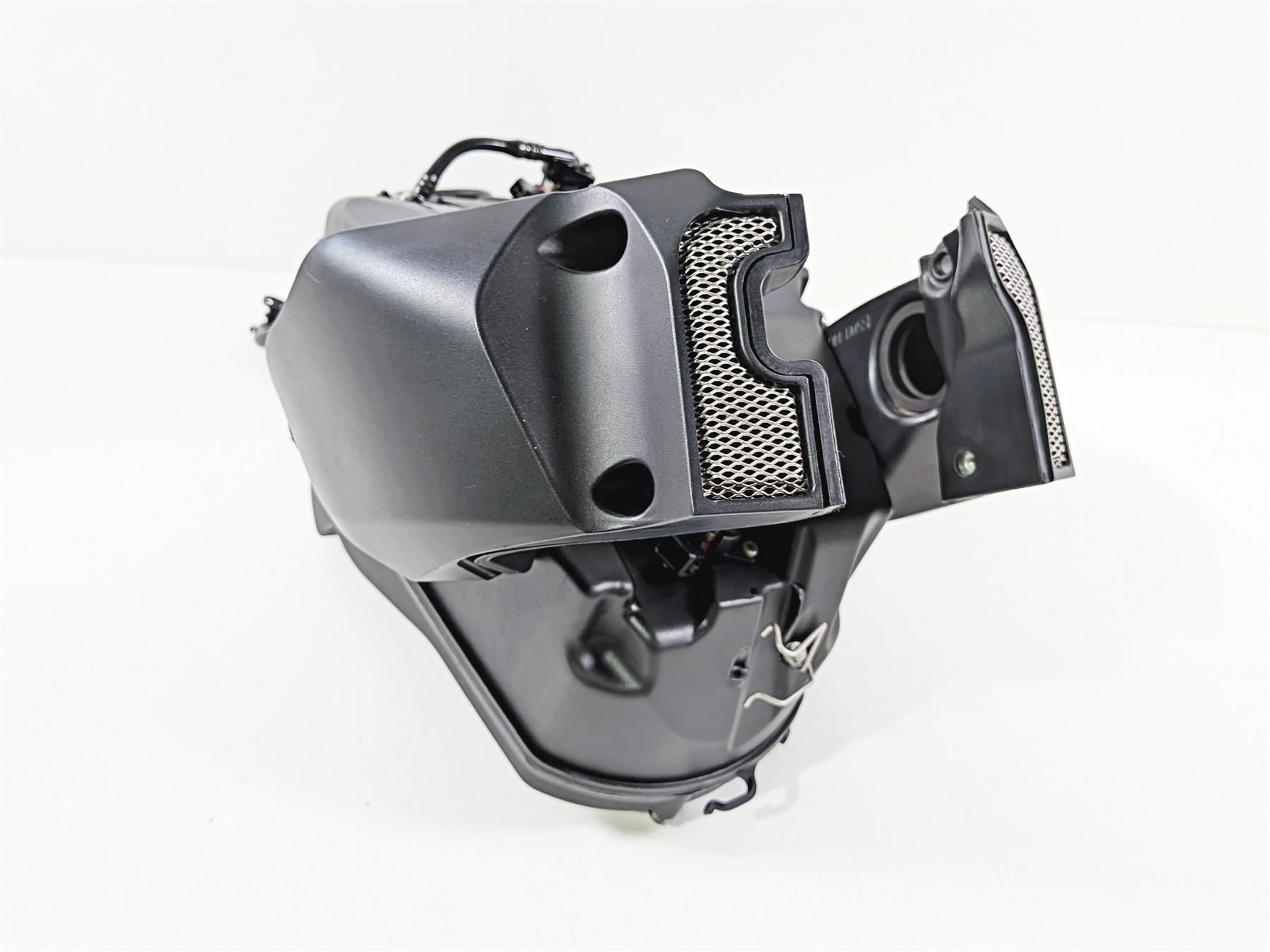 2011 Ducati Streetfighter 1098 S Air Box Breather & Injectors & Ducs 44211393B {{ shop.shopifyCountryName }} - Mototech271