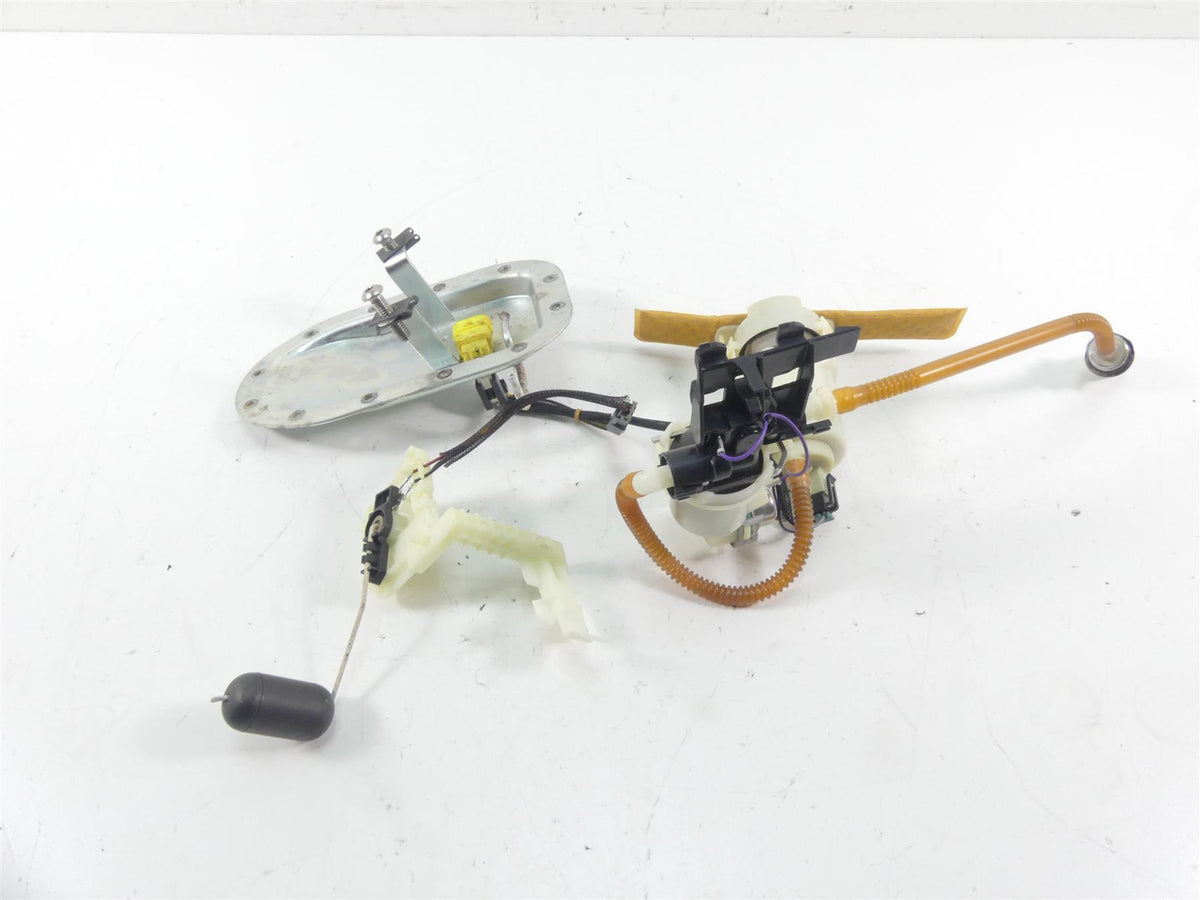 2010 Harley FXDWG Dyna Wide Glide Fuel Gas Petrol Pump 2K Only -Tested 75218-04D {{ shop.shopifyCountryName }} - Mototech271