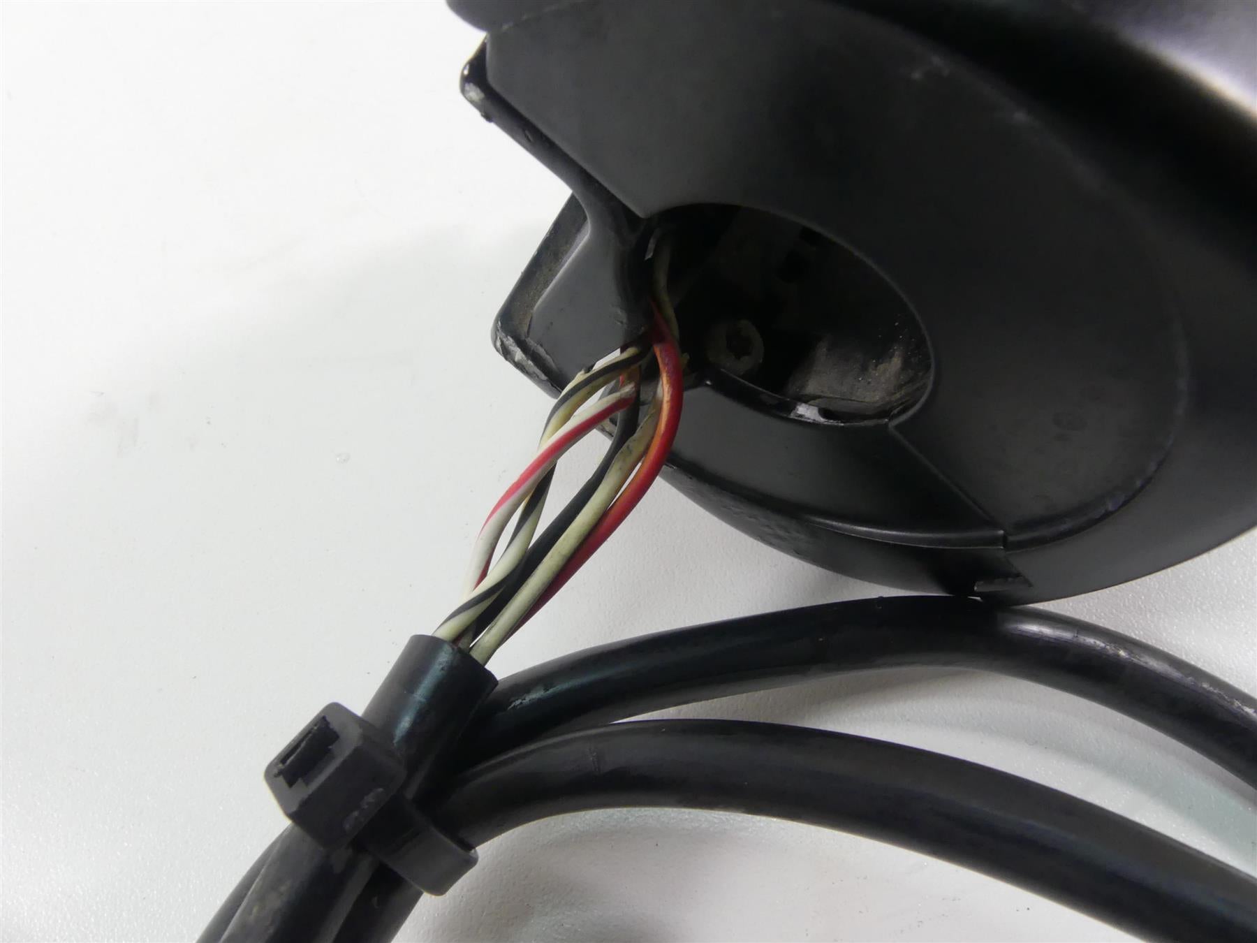 2016 Harley FXDL Dyna Low Rider Right Hand Control Switch Blinker -Read 71500361 {{ shop.shopifyCountryName }} - Mototech271