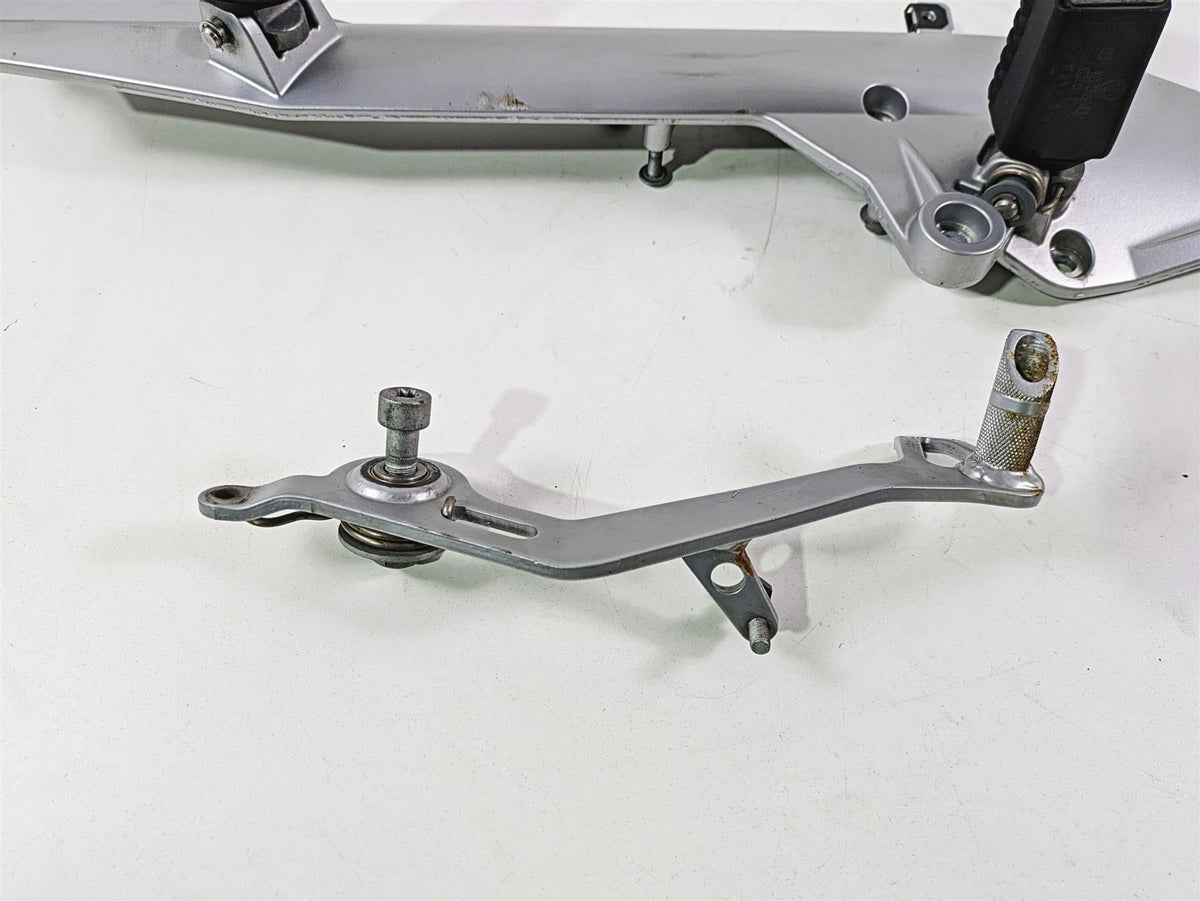 2010 BMW R1200RT K26 Right Foot Pegs Bracket & Brake Pedal Lever 46717675290 {{ shop.shopifyCountryName }} - Mototech271