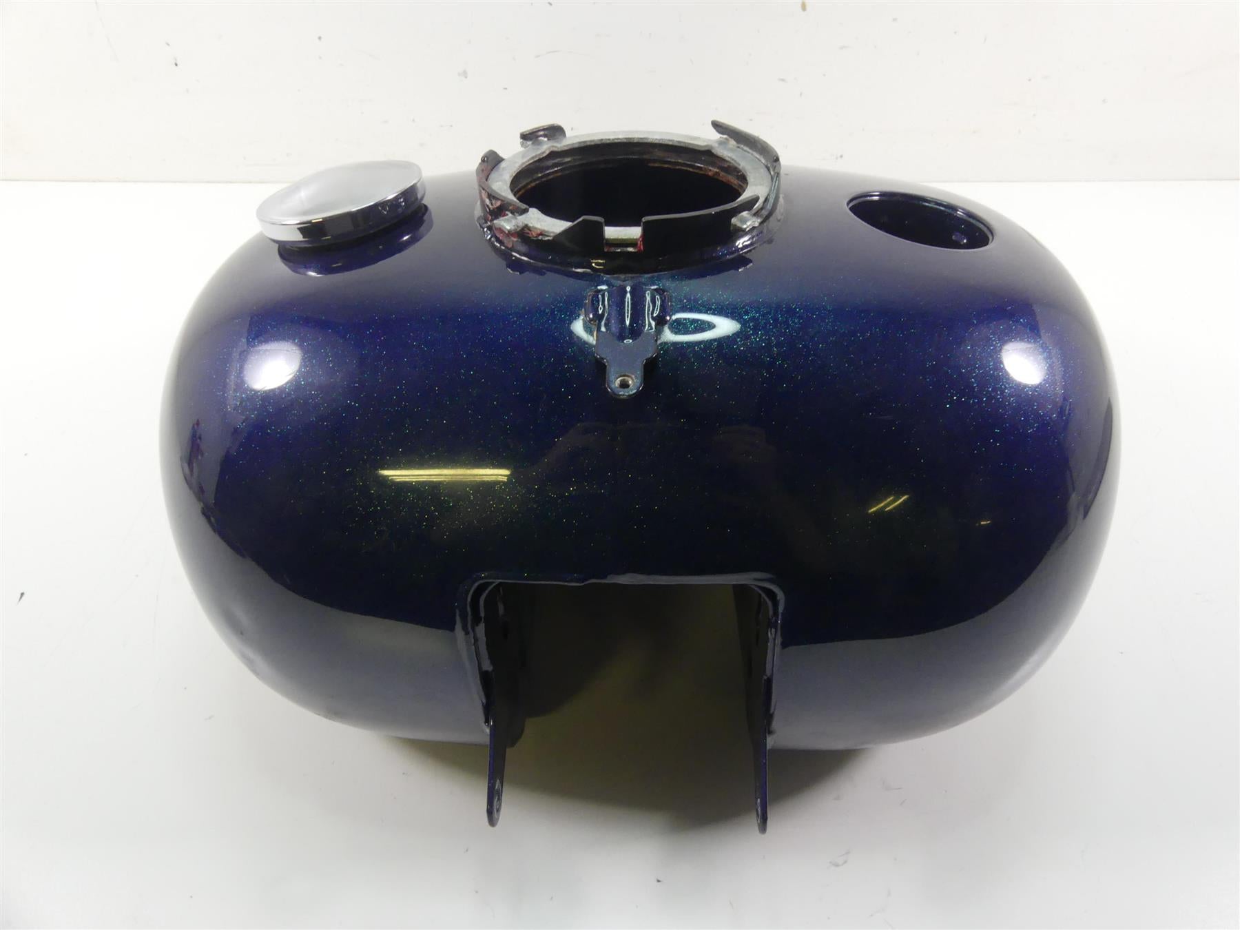 2016 Harley Touring FLHR Road King Fuel Tank Cosmic Blue Pearl - Read 61000691 {{ shop.shopifyCountryName }} - Mototech271