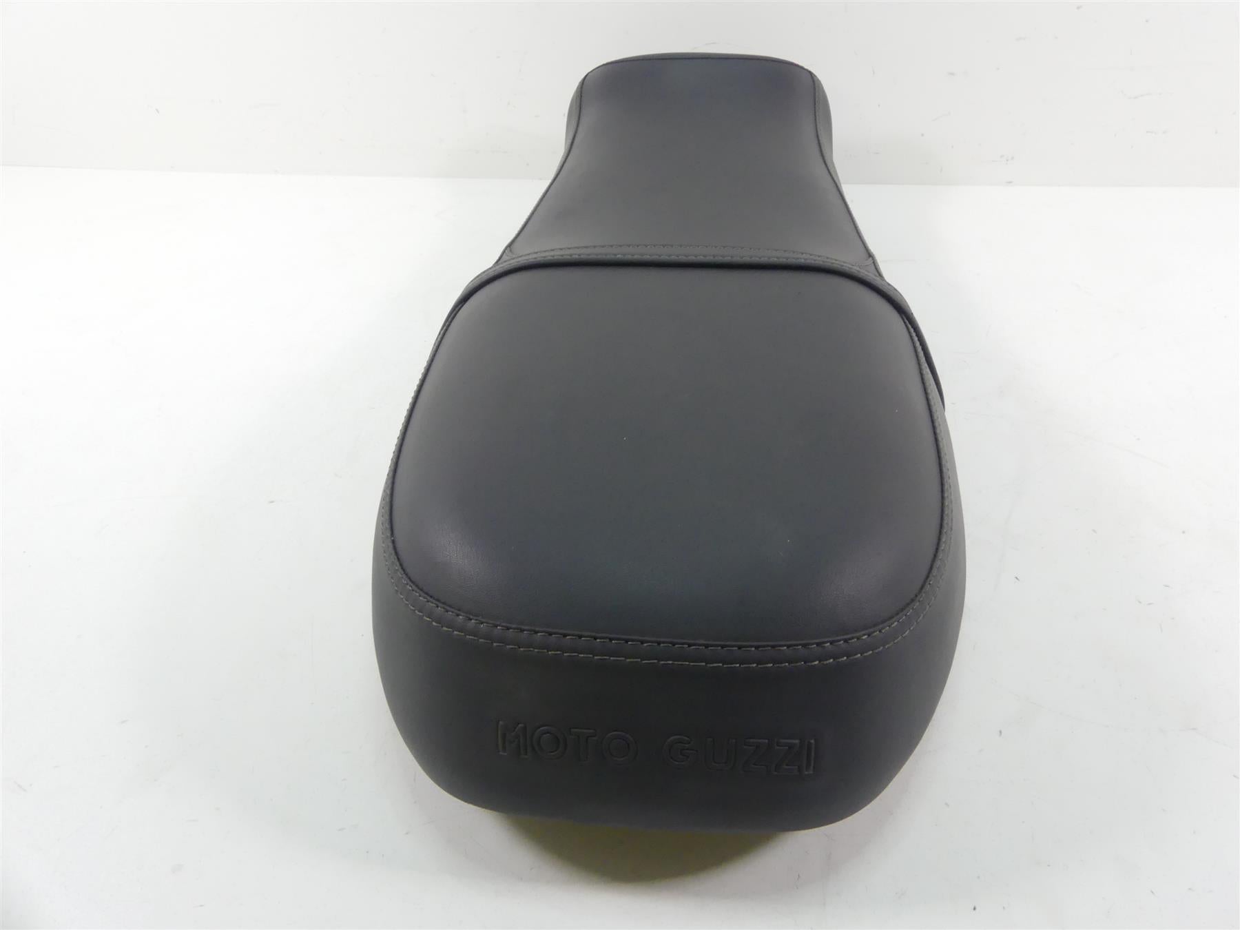 2019 Moto Guzzi V7 III Stone 750 Oem Duo Seat Saddle 2B003823000C1 {{ shop.shopifyCountryName }} - Mototech271