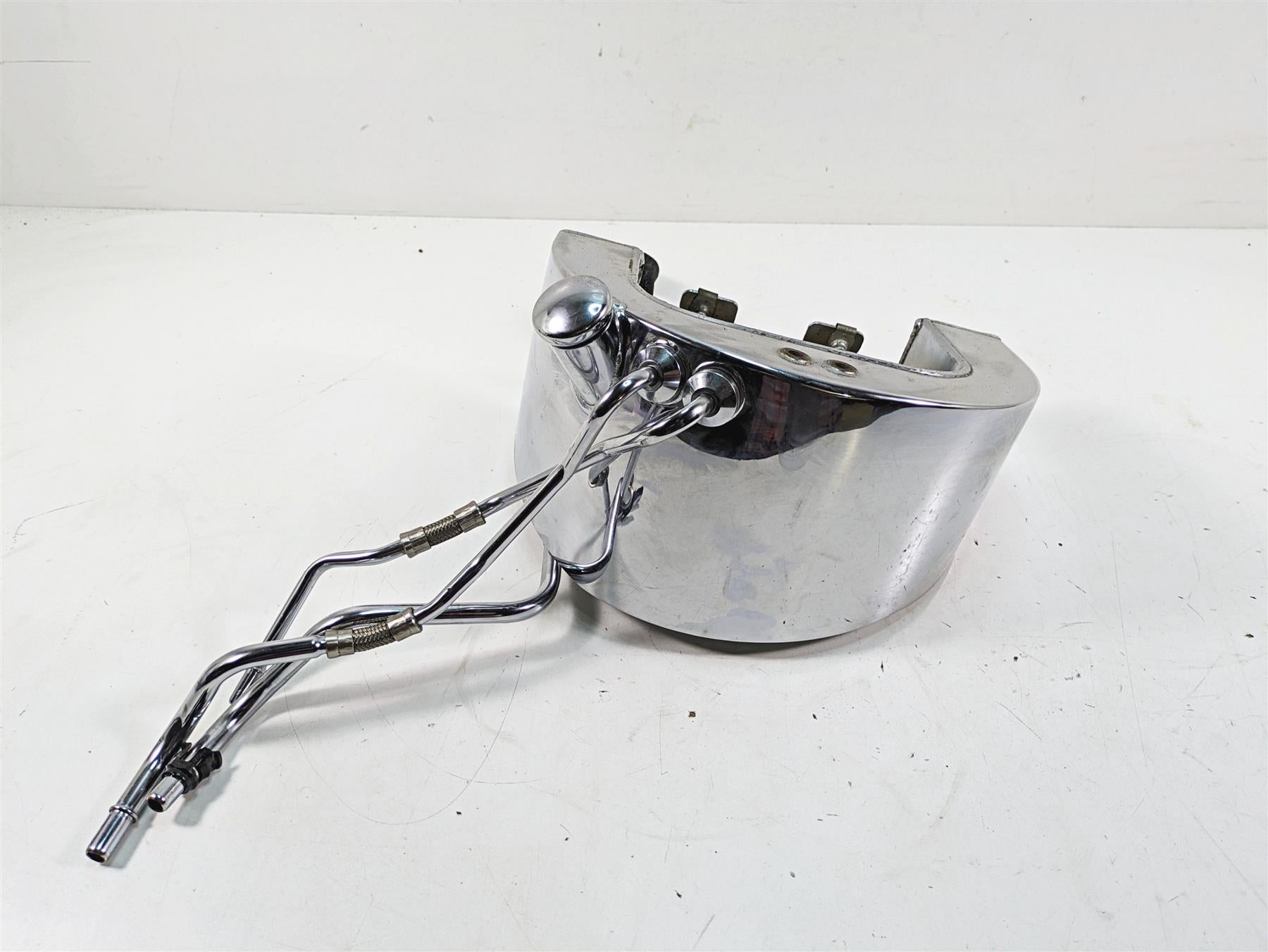 2013 Harley Softail FLSTC Heritage Classic Oil Tank Reservoir & Lines 62498-01A {{ shop.shopifyCountryName }} - Mototech271