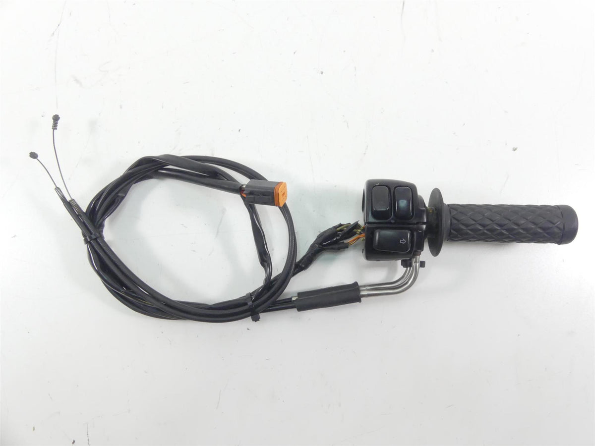 2003 Harley Dyna 100TH FXDL Low Rider Right Hand Control Switch - Read 71589-96B {{ shop.shopifyCountryName }} - Mototech271