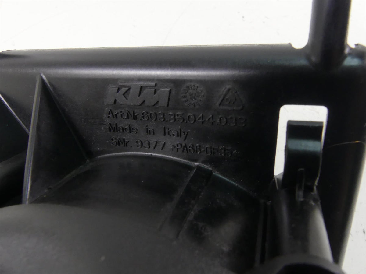 2015 KTM 1290R Super Duke Radiator Cooling Fan Mount Set 60335044033 {{ shop.shopifyCountryName }} - Mototech271