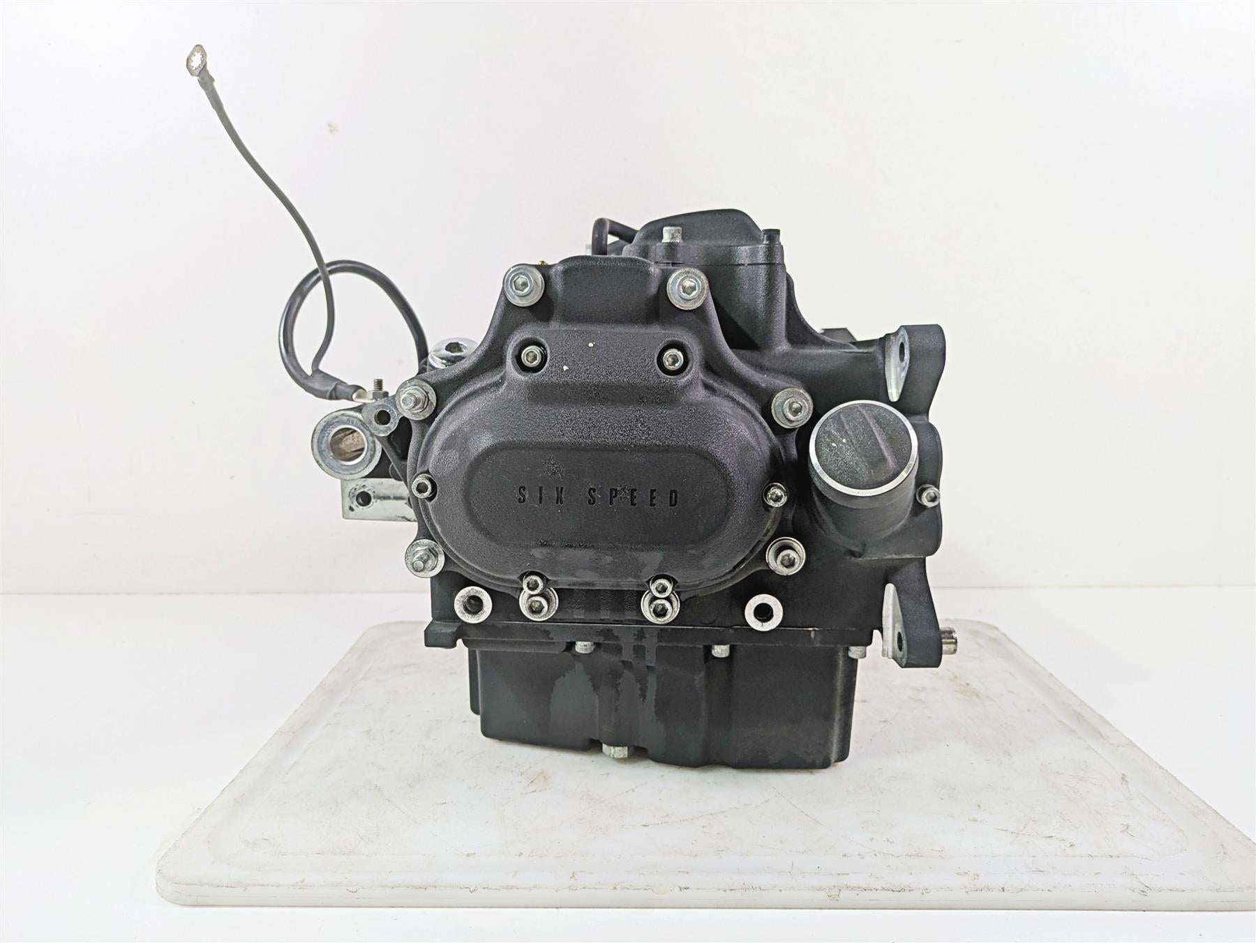 2016 Harley FXDF Dyna Fat Bob Transmission Gear Box 6 Speed 33083-10A {{ shop.shopifyCountryName }} - Mototech271