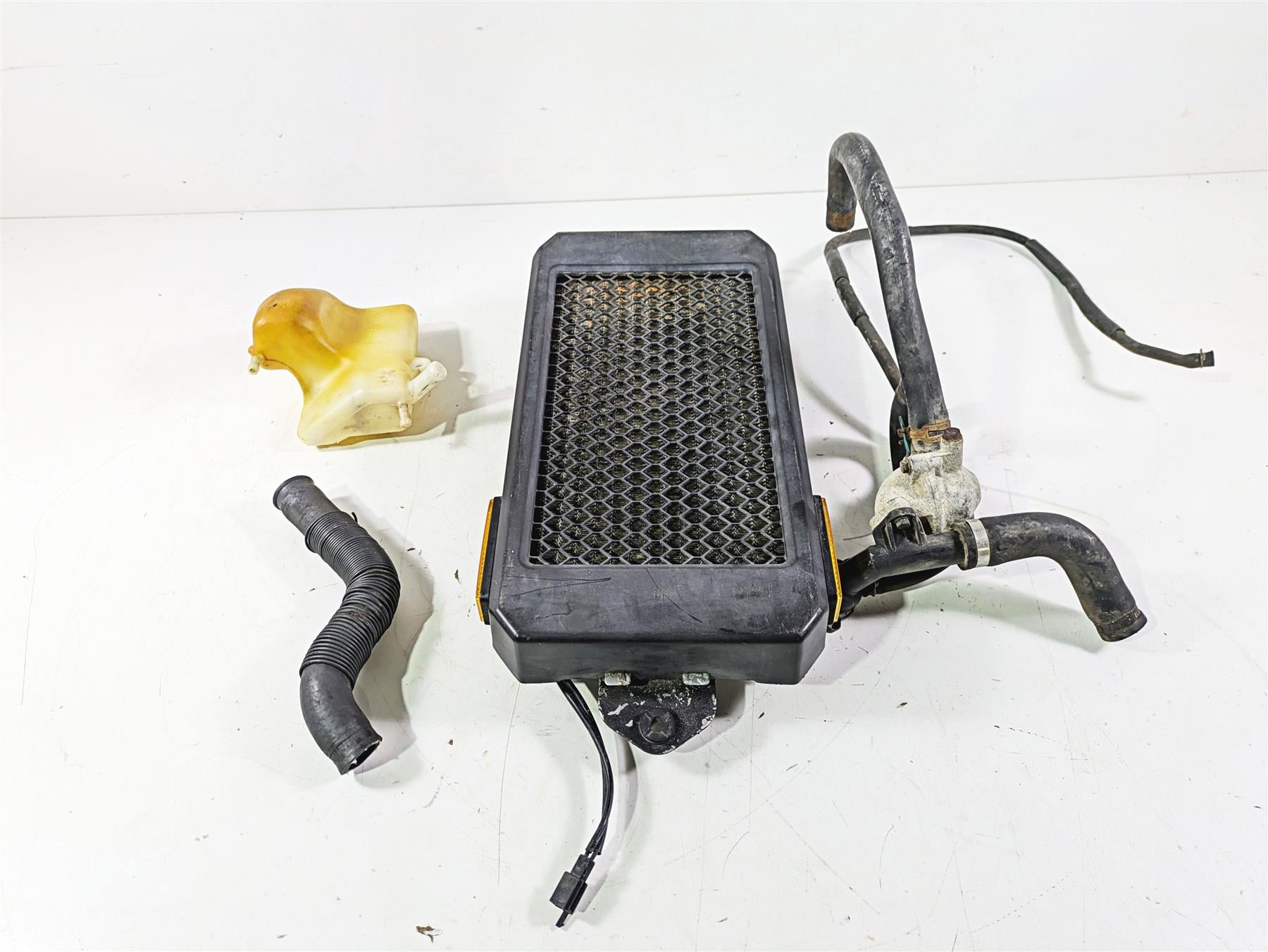 2002 Honda VT1100 Shadow Sabre Radiator Fan Reservoir Hoses Set 19010-MCK-A01 {{ shop.shopifyCountryName }} - Mototech271
