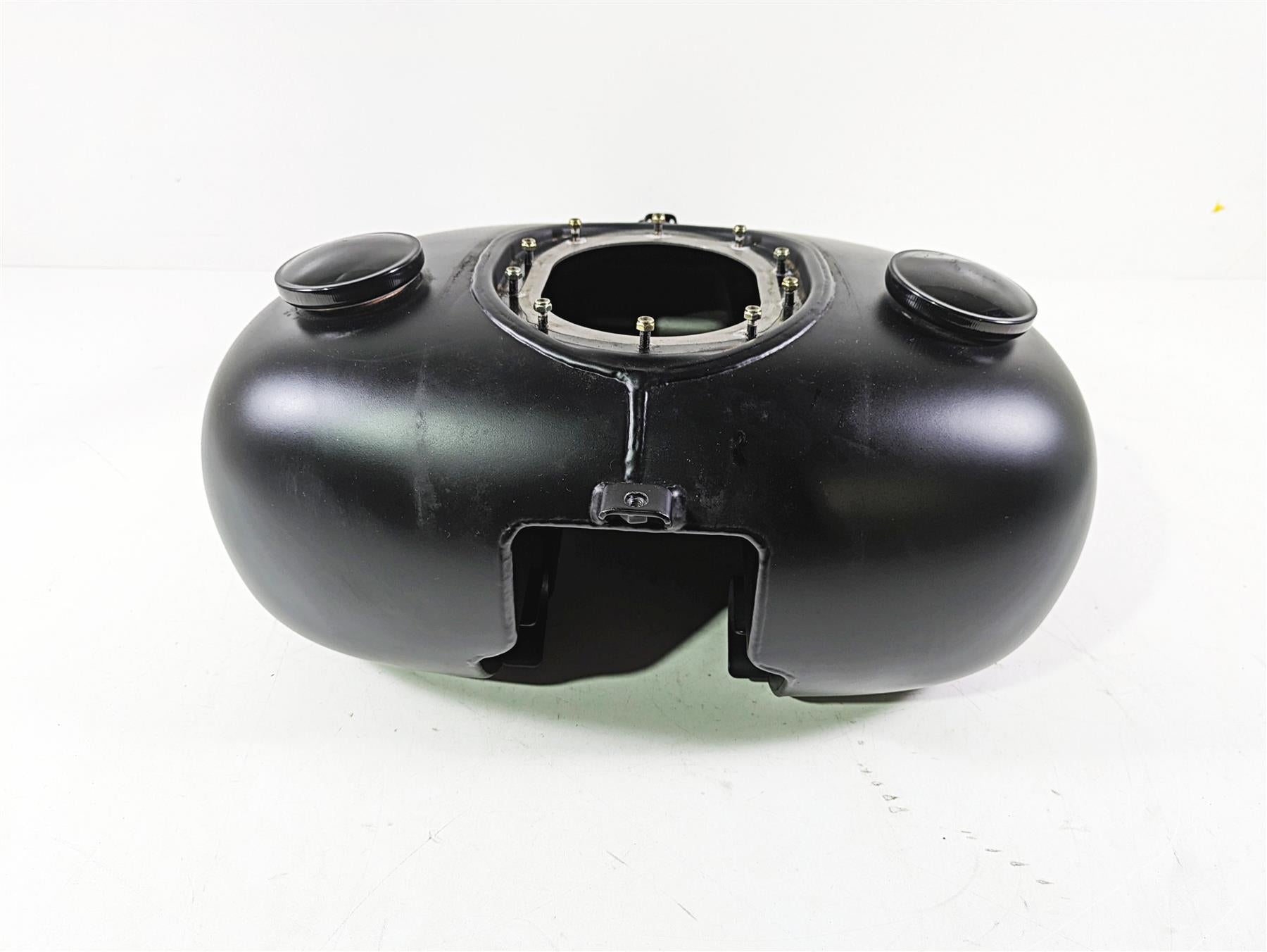 2018 Indian Chieftain Dark Horse Fuel Gas Petrol Tank -Dent 1021997 1025508 {{ shop.shopifyCountryName }} - Mototech271