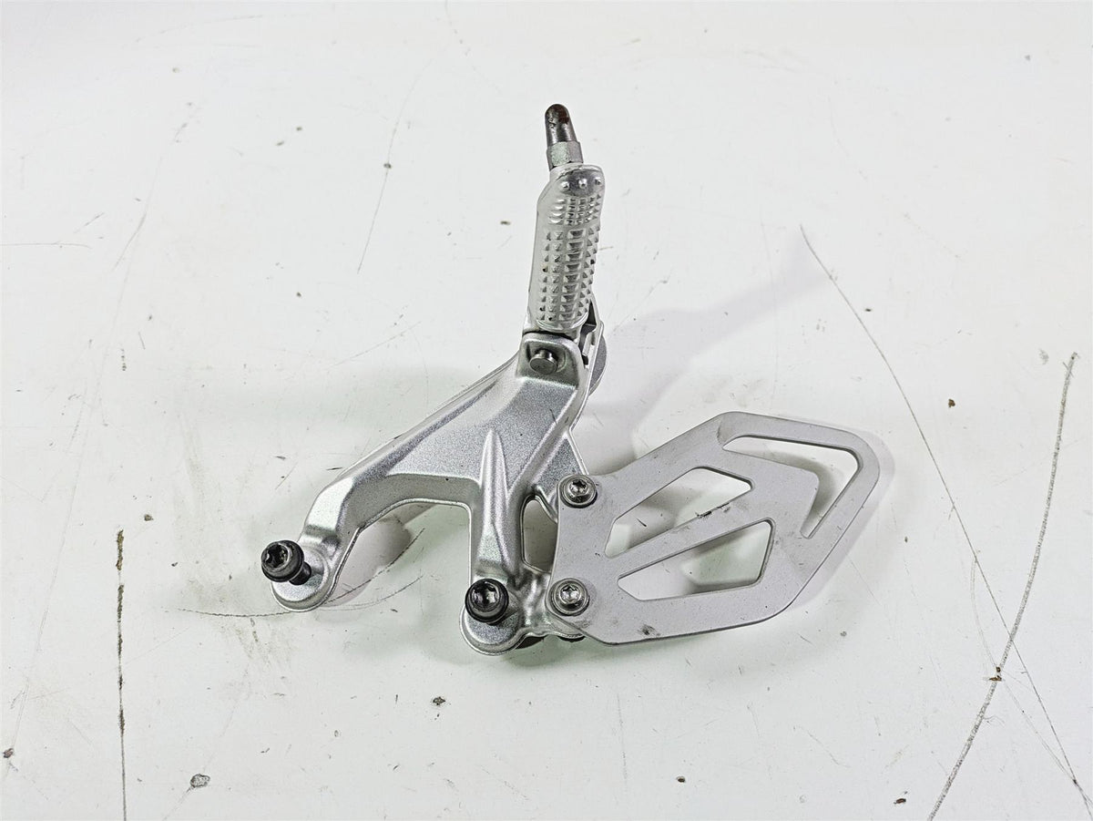 2017 BMW S1000RR K46 Right Front Rider Foot Peg 46718559066 {{ shop.shopifyCountryName }} - Mototech271