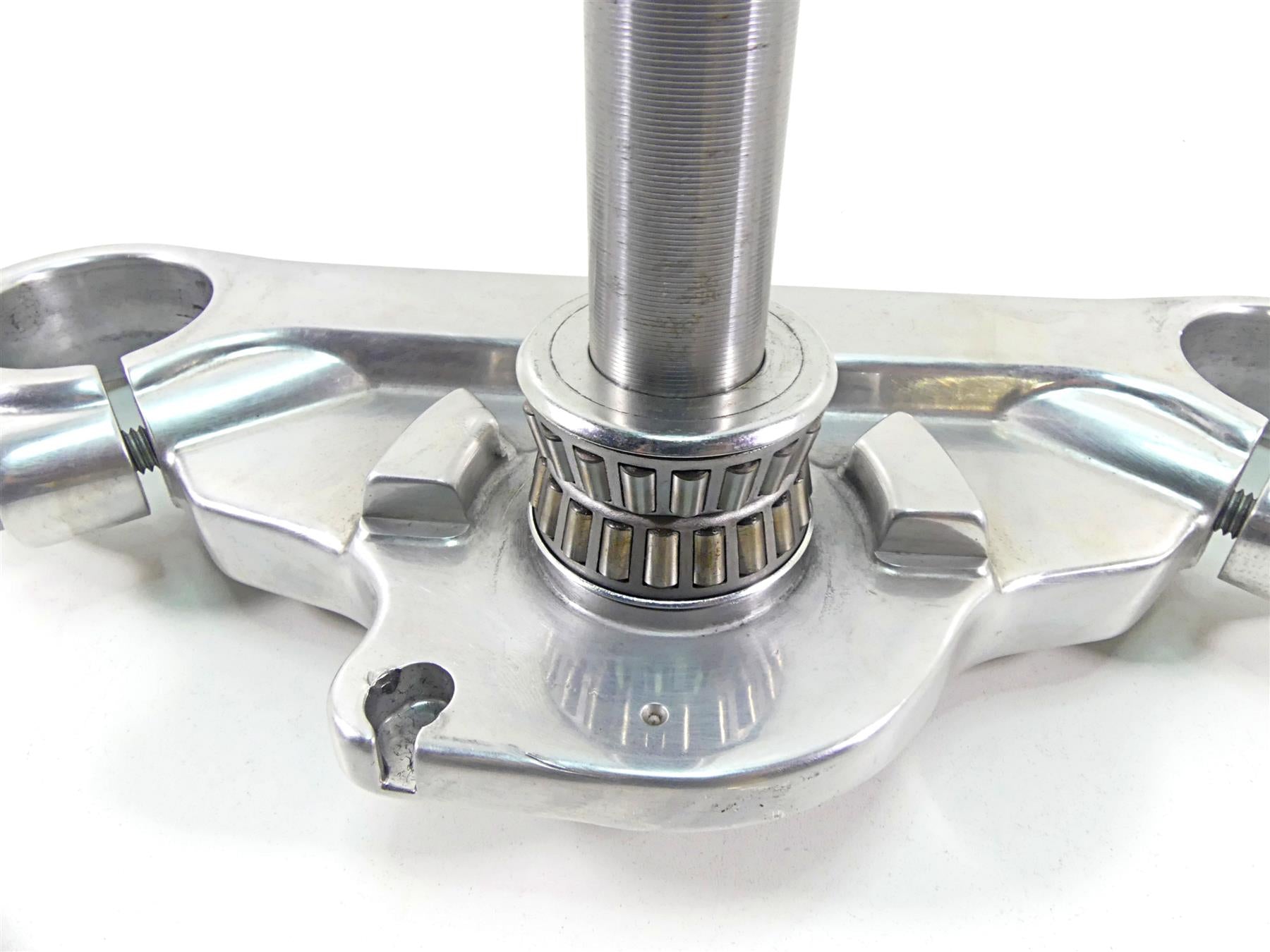 2010 Harley FXDF Dyna Fat Bob Lower Triple Tree Steering Clamp 49mm 47648-08 {{ shop.shopifyCountryName }} - Mototech271