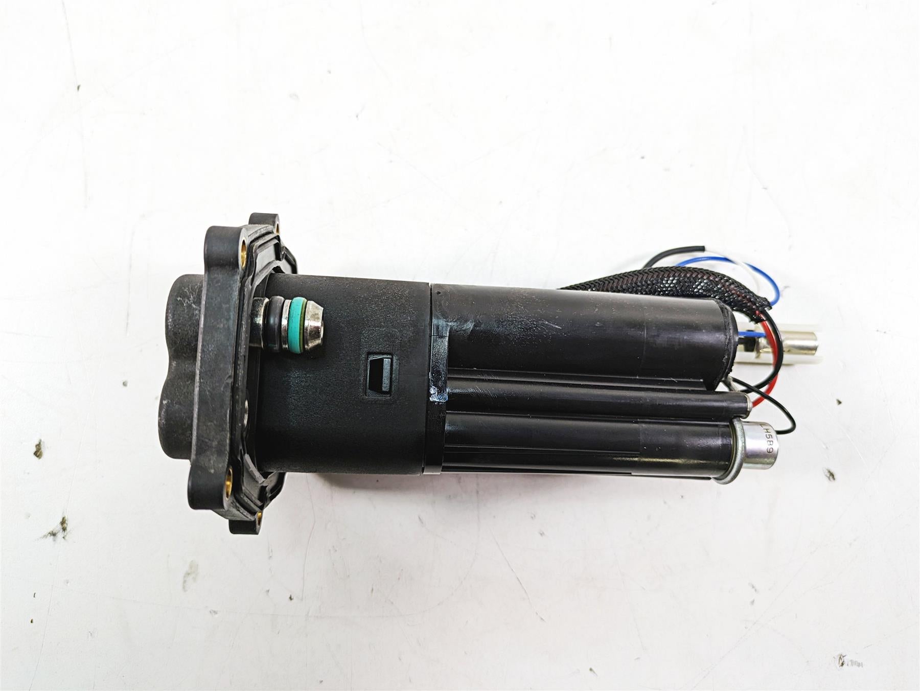 2016 Ducati Panigale 1299 S Fuel Gas Petrol Pump Tested 16024272A {{ shop.shopifyCountryName }} - Mototech271