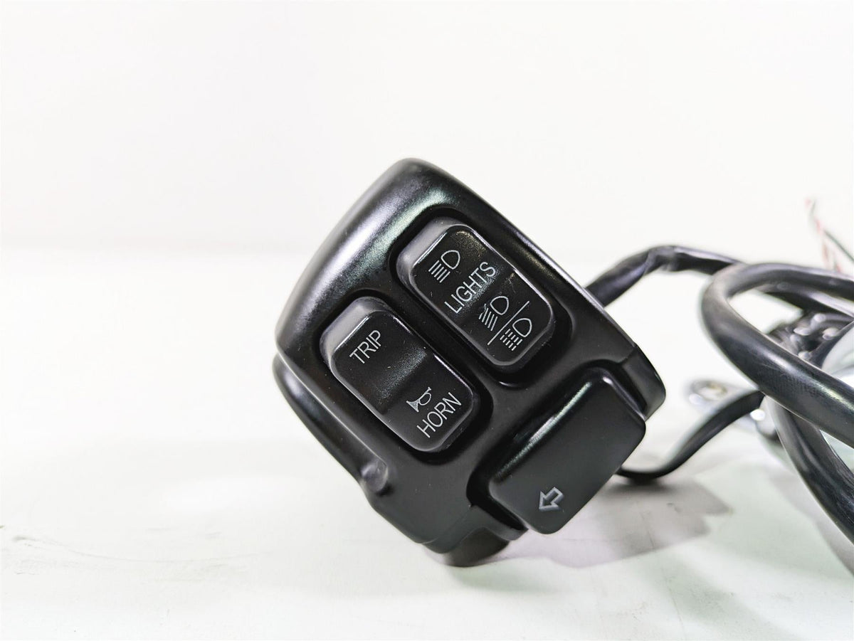 2014 Harley FXDL Dyna Low Rider Left Hand Control Switch Blinker - Read 72945-12 {{ shop.shopifyCountryName }} - Mototech271
