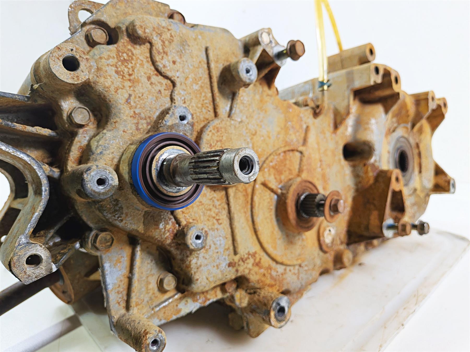 2012 Polaris Ranger 800 XP Transmission Gear Box - Cheap Deal 1332961 {{ shop.shopifyCountryName }} - Mototech271