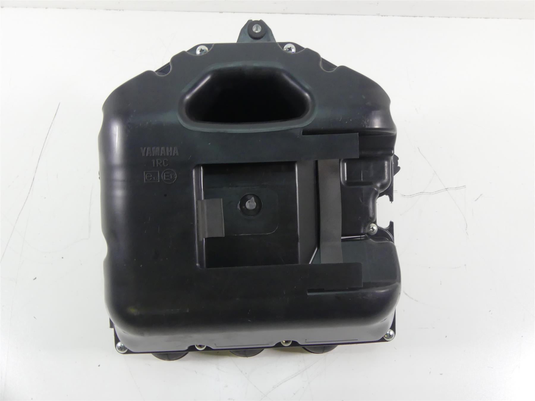2015 Yamaha MT09 FZ09 Air Box Cleaner Breather Filter 1RC-14411-00-00 {{ shop.shopifyCountryName }} - Mototech271