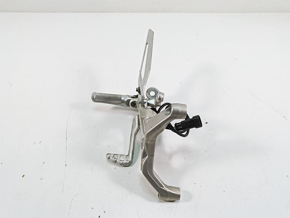 2016 Ducati Panigale 1299 S Right Footpeg Frame Mount & Brake Pedal 82411871BA {{ shop.shopifyCountryName }} - Mototech271