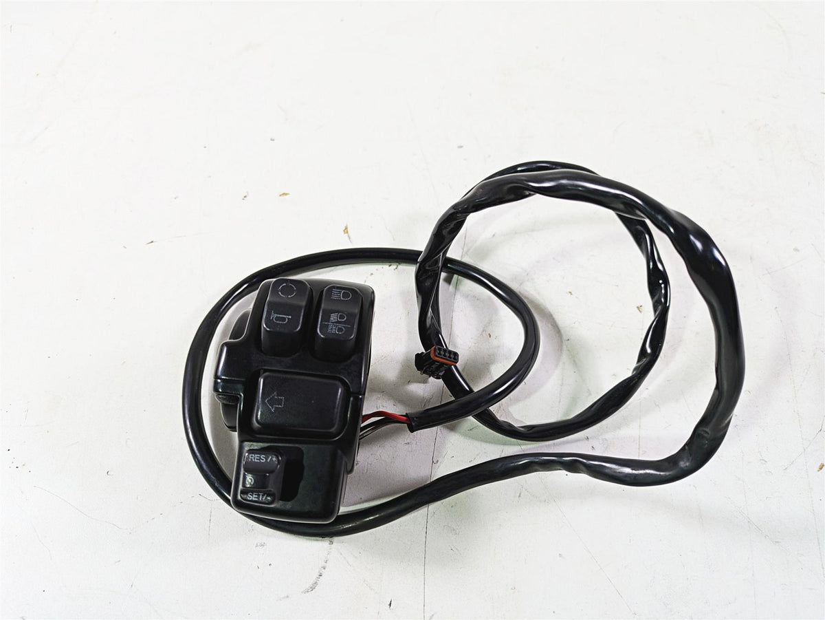 2018 Harley Softail FXFBS Fat Bob Left Control Switch Cruise Control 41000369 {{ shop.shopifyCountryName }} - Mototech271