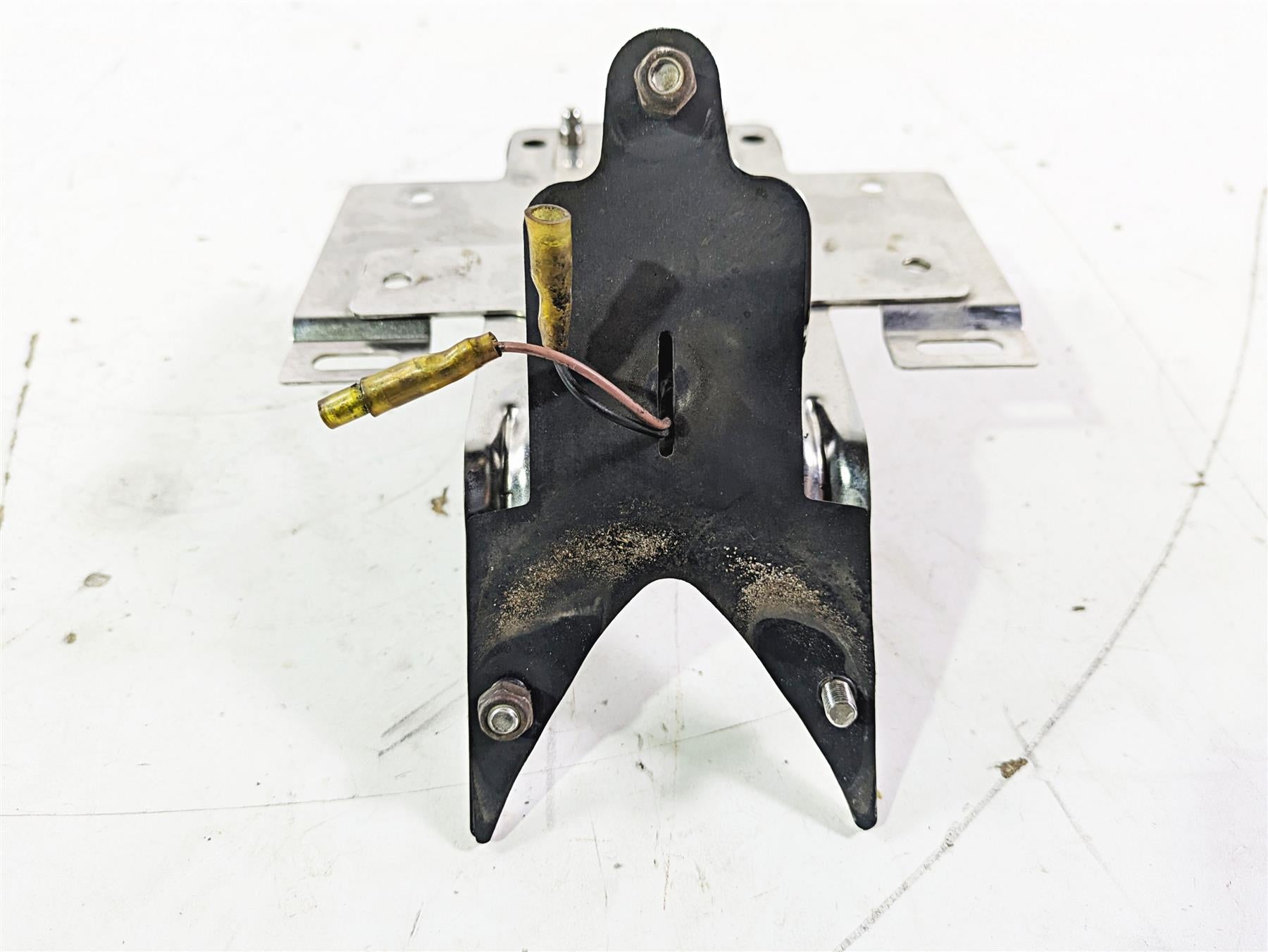 2004 Victory Kingpin Rear License Plate Holder Bracket 5247445 {{ shop.shopifyCountryName }} - Mototech271