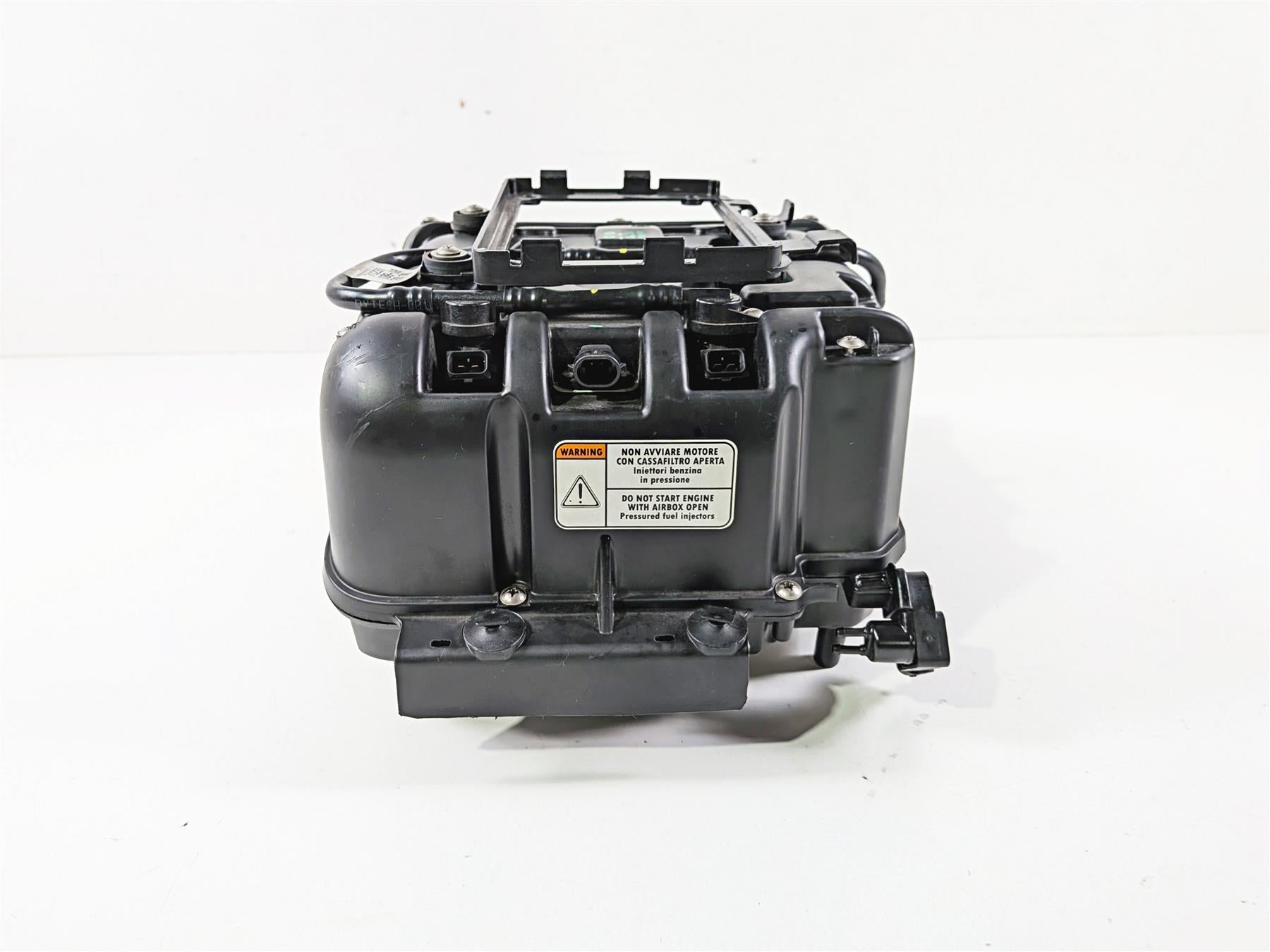 2018 Aprilia RSV4 RR Air Filter Box & Velocity Stacks 2B001216 2B003660 {{ shop.shopifyCountryName }} - Mototech271
