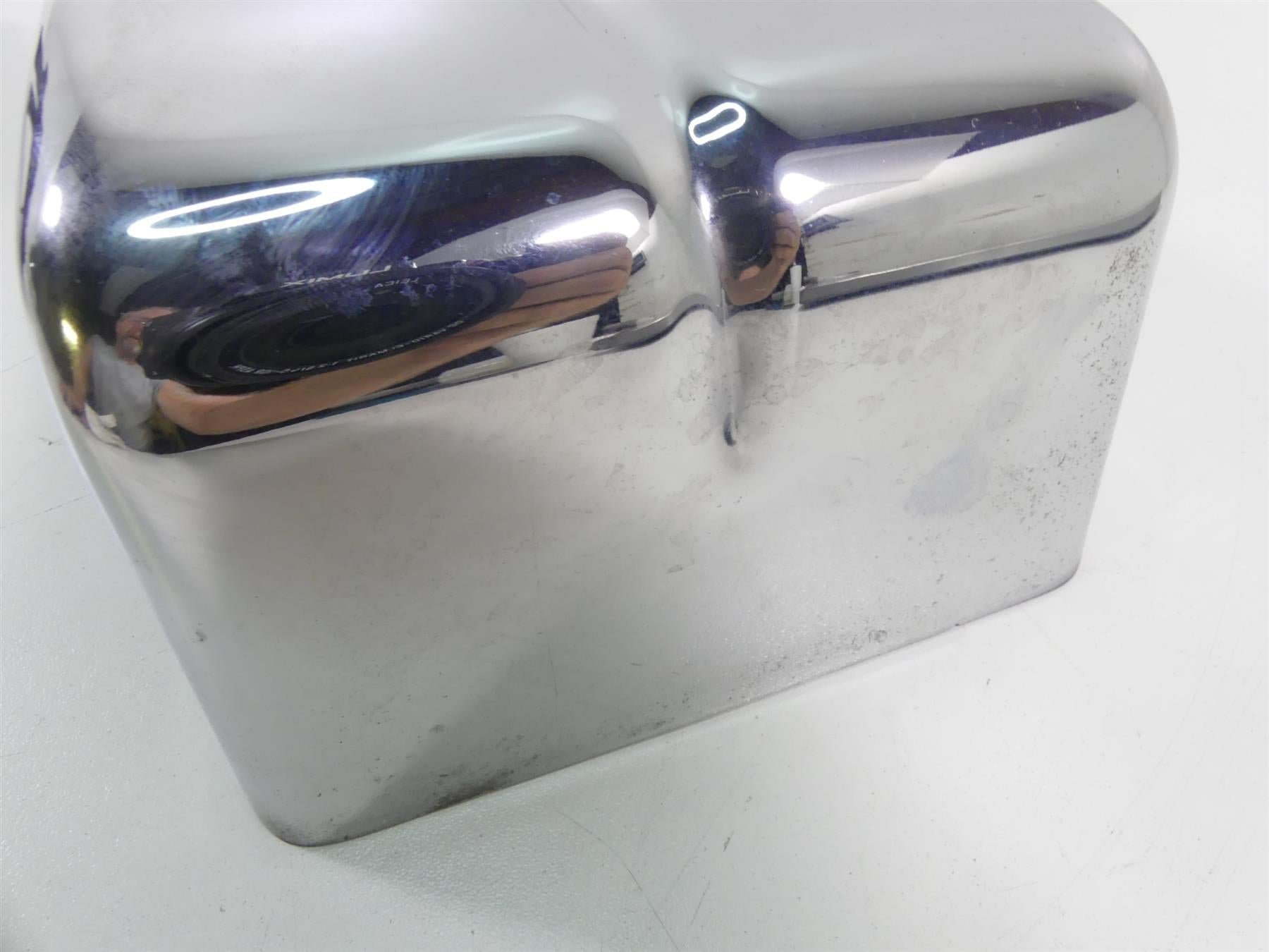 2005 Harley FXDWGI Dyna Wide Glide Electrical Stay Tray & Chrome Cover 66333-04 {{ shop.shopifyCountryName }} - Mototech271