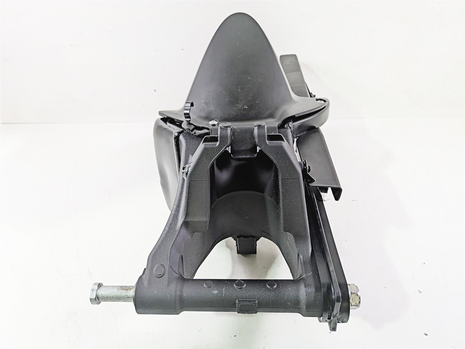 2025 Honda CBR600RR Straight Rear Swingarm Swing Arm 52200-MFJ-A51 {{ shop.shopifyCountryName }} - Mototech271